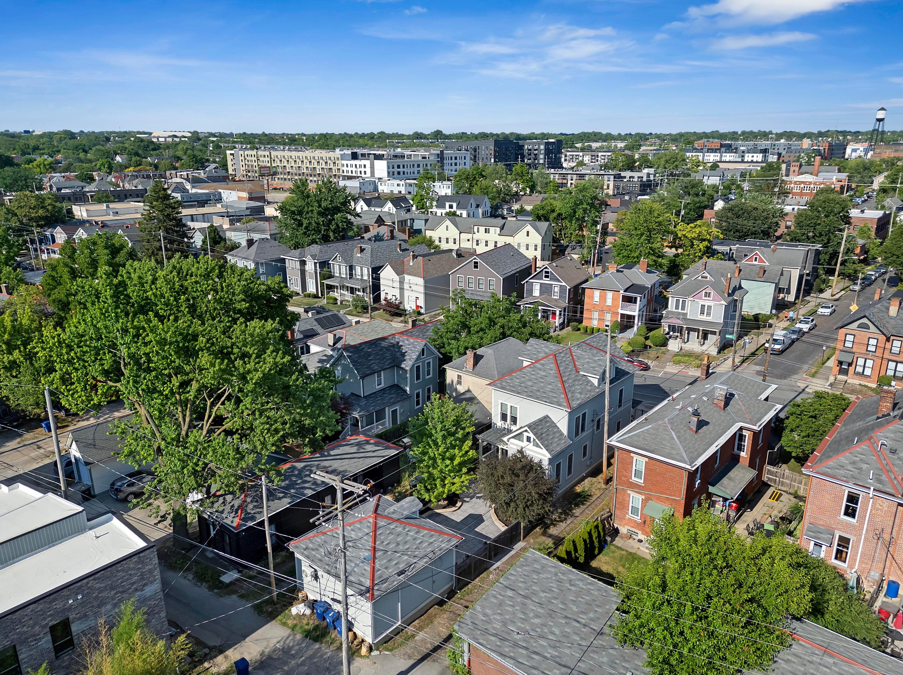 1085 Smt St, Columbus OH 43201-4518 exterior