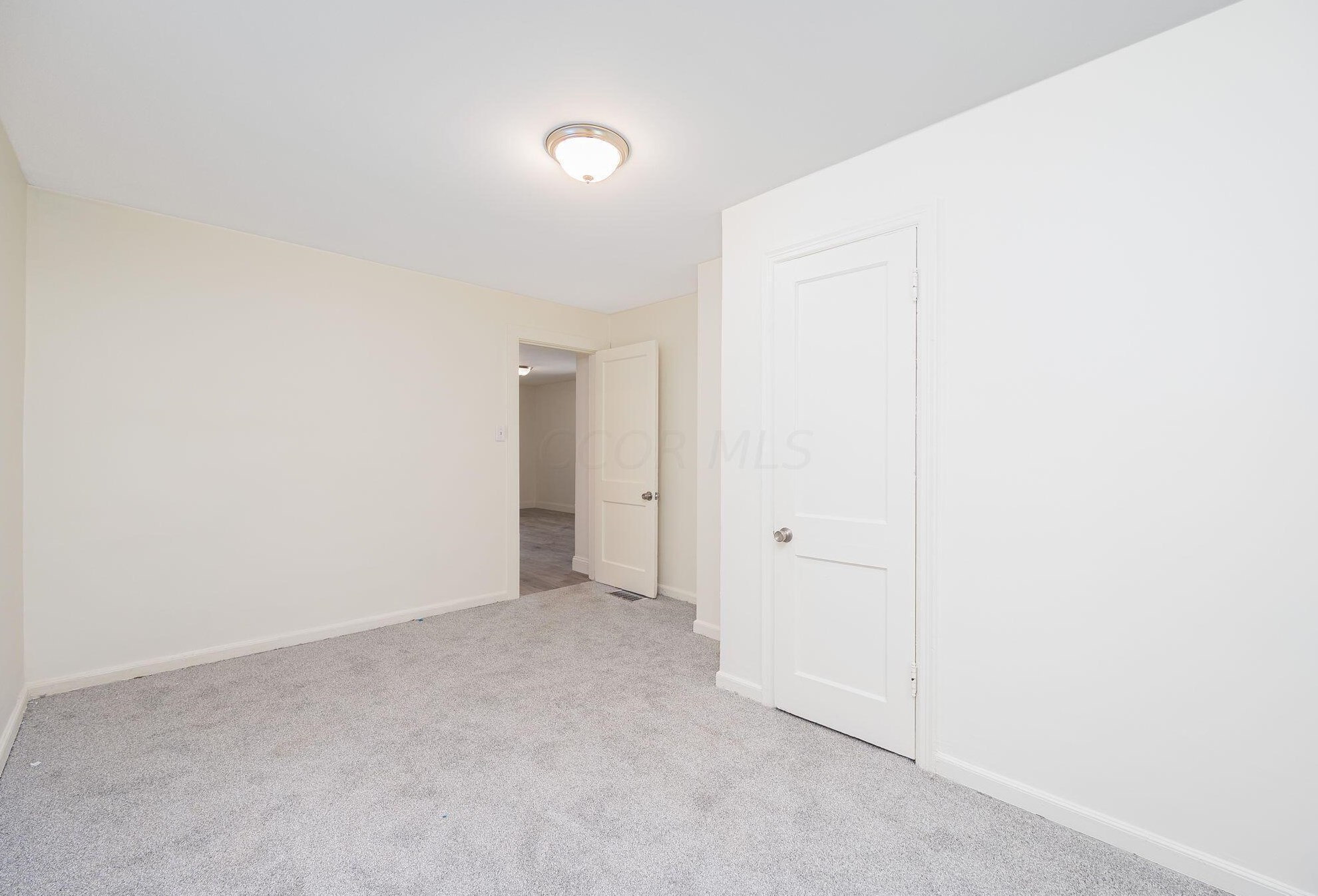 507 Woodrow Ave, Columbus OH  43207-2067 exterior