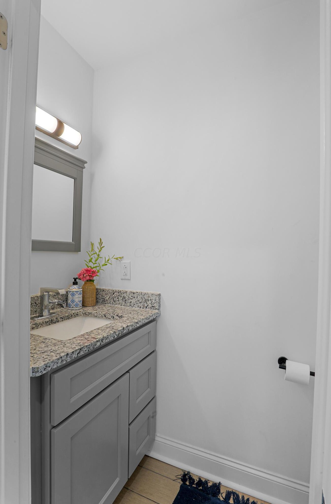 579 Fairwood Ave, Columbus OH 43205-2511 exterior