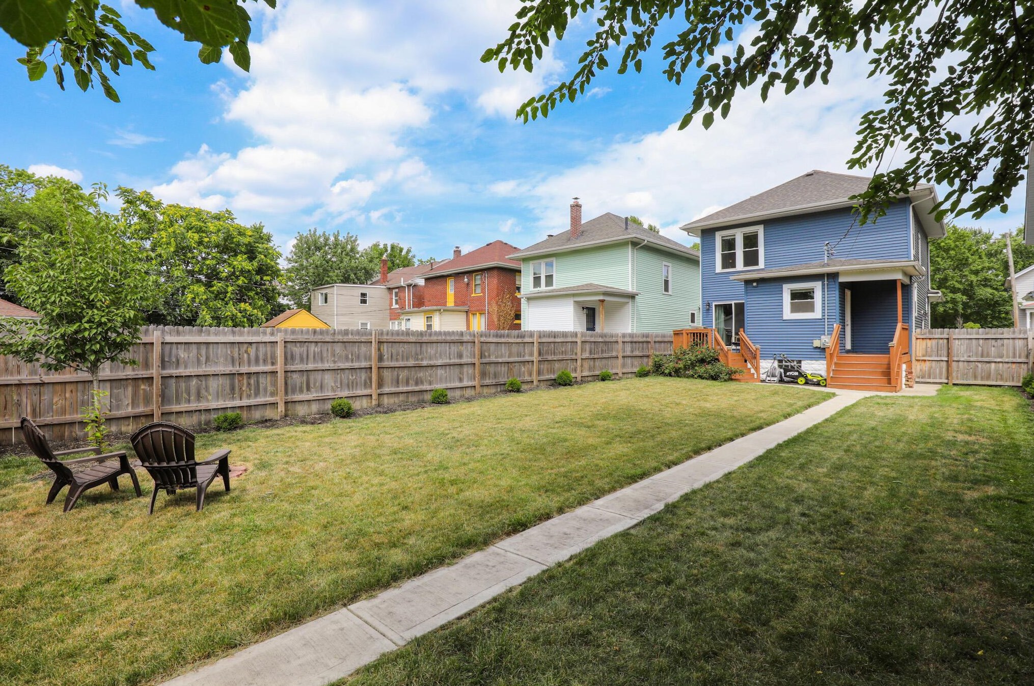 579 Fairwood Ave, Columbus OH 43205-2511 exterior