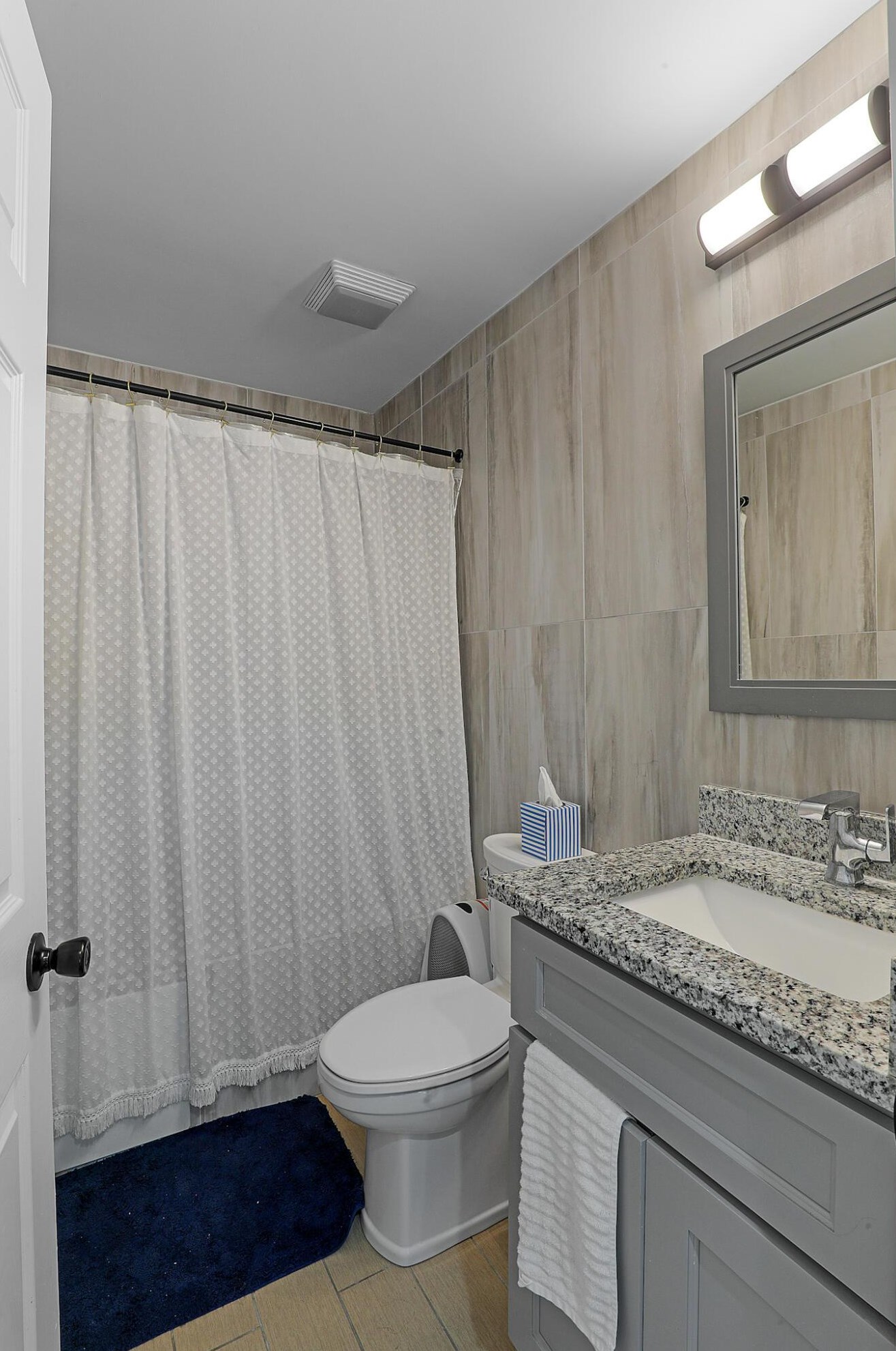 579 Fairwood Ave, Columbus OH 43205-2511 exterior