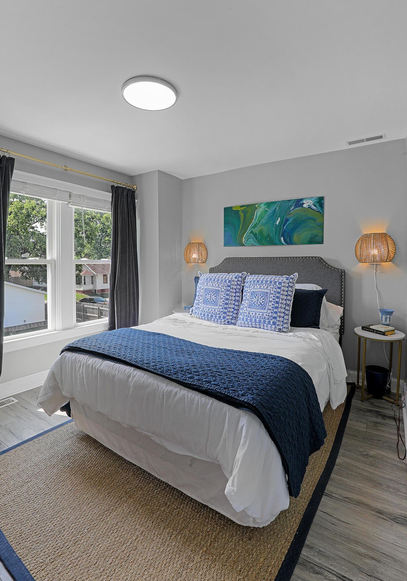 579 Fairwood Ave, Columbus OH 43205-2511 exterior