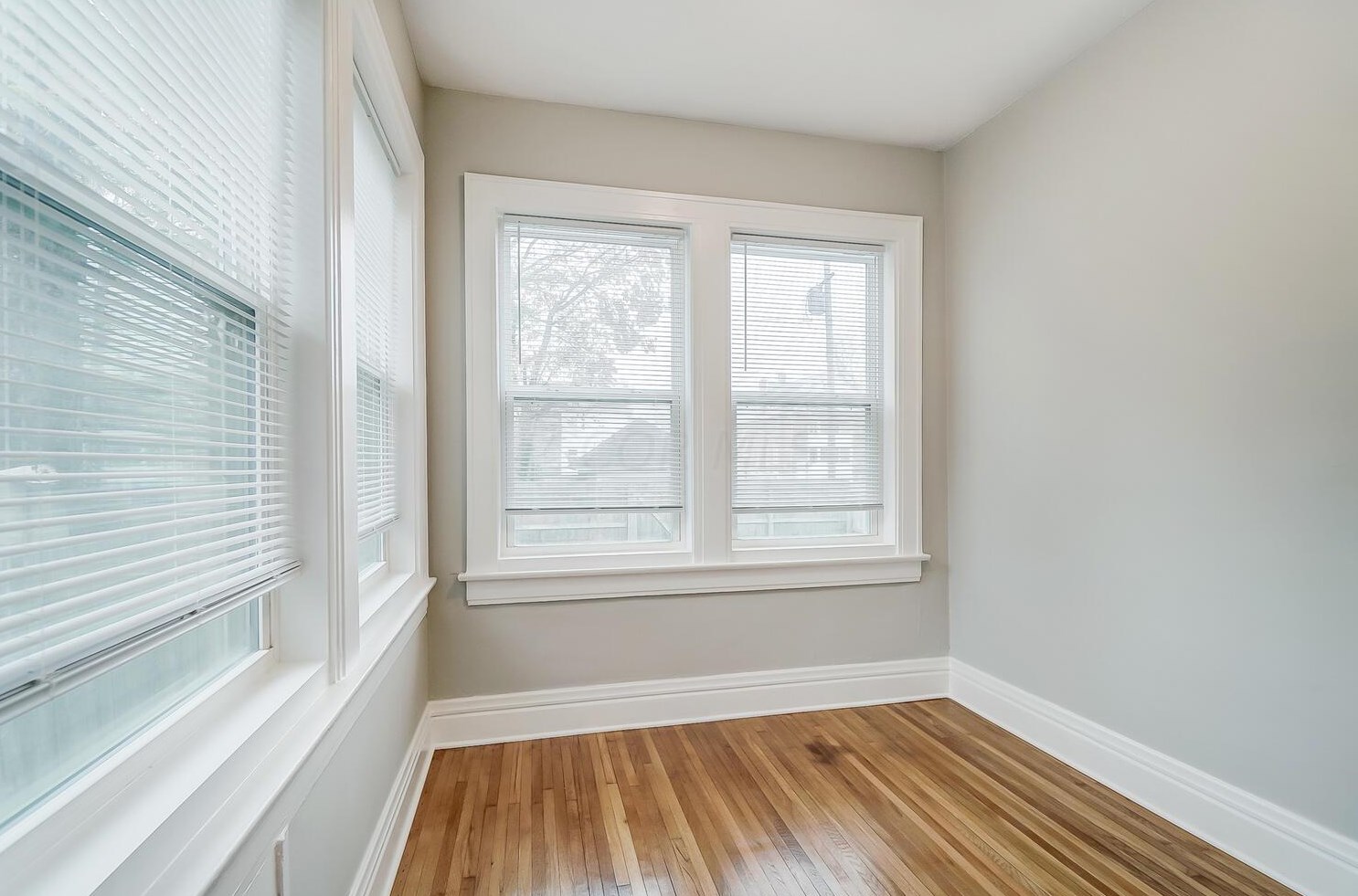 1685 Franklin Ave, Columbus OH 43085-3187 exterior