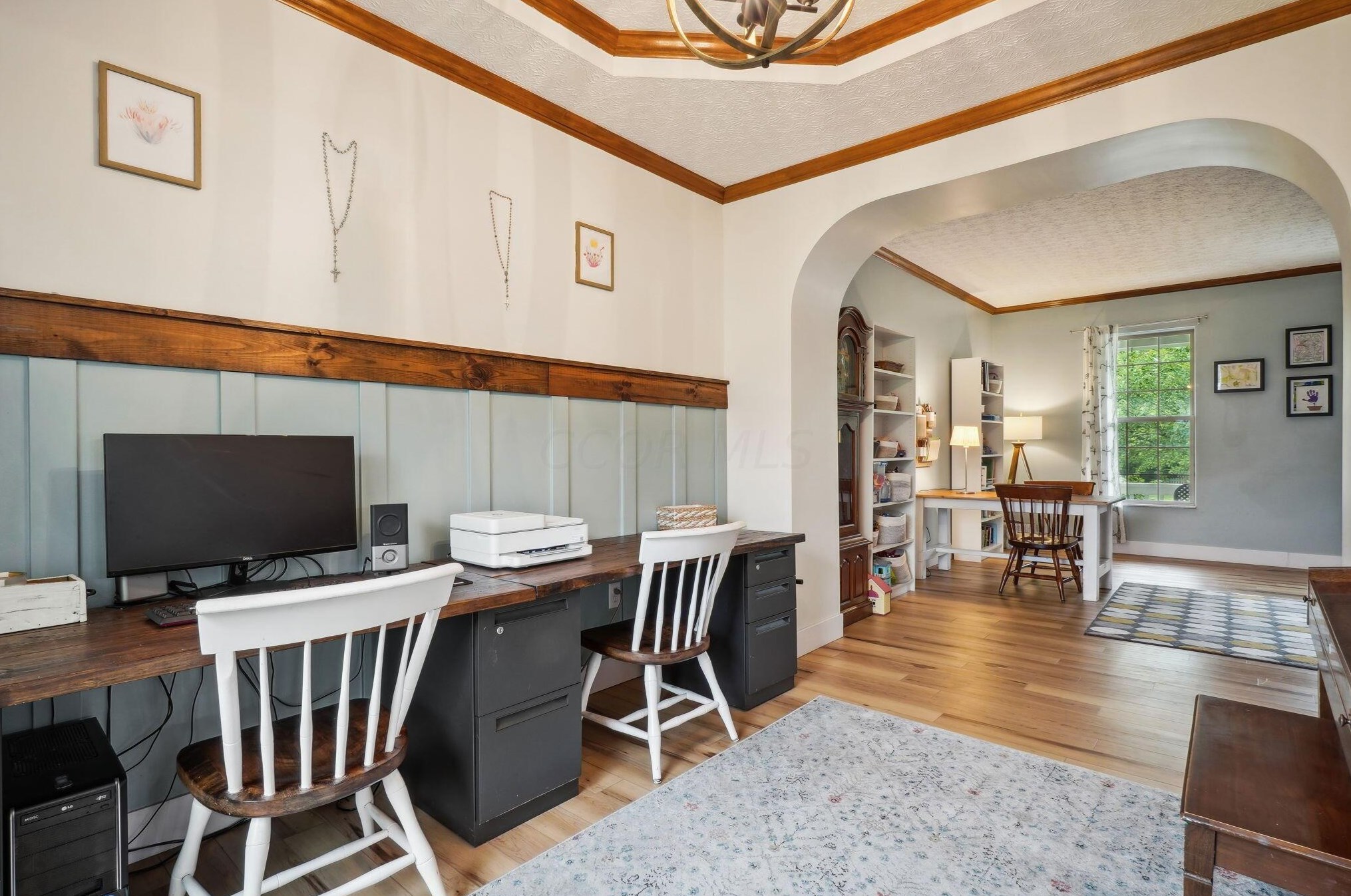 1119 Summer Hill Cir, Columbus OH  43230-6246 exterior