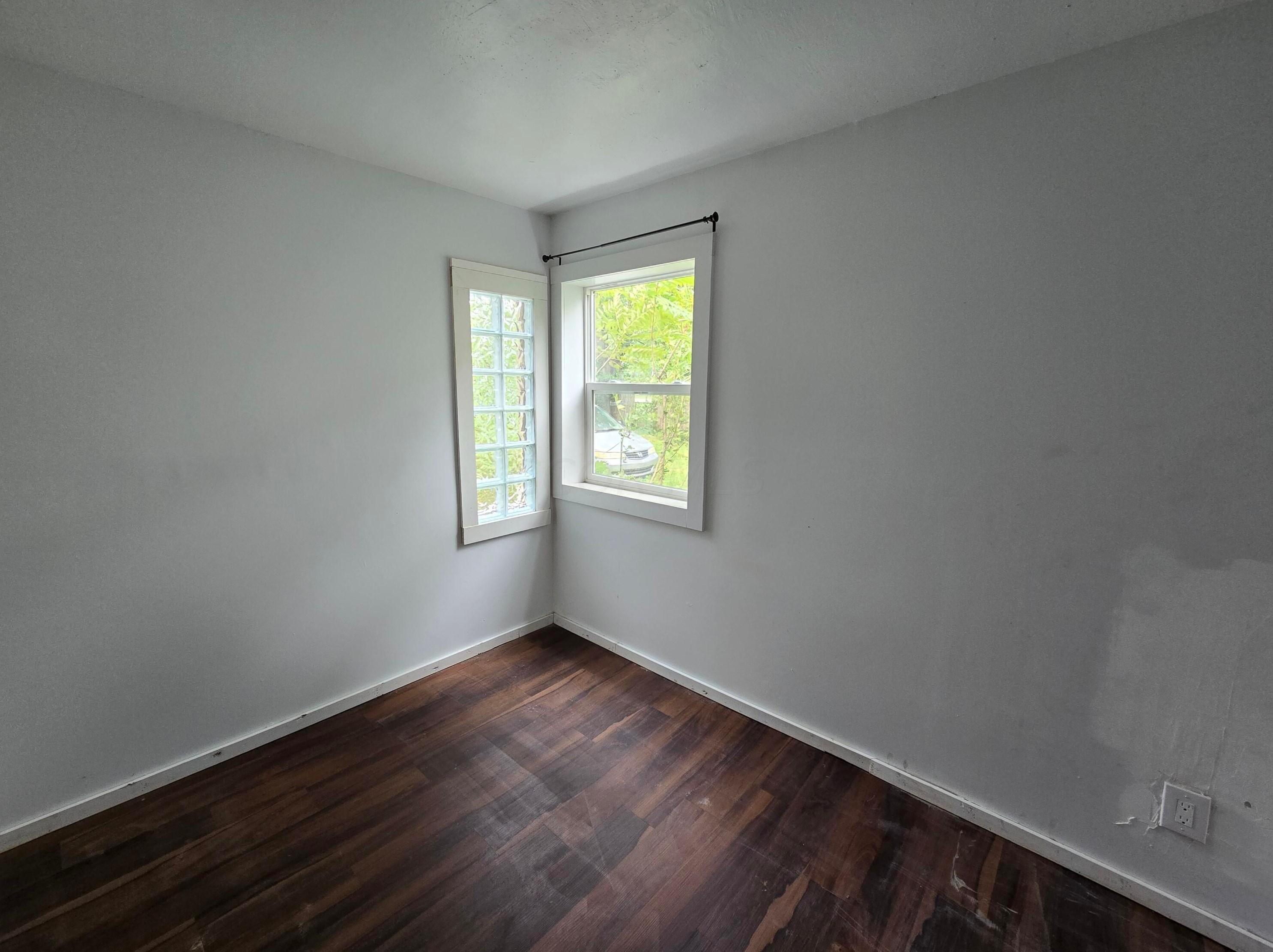 978 19 Ave, Columbus OH 43211-2458 exterior