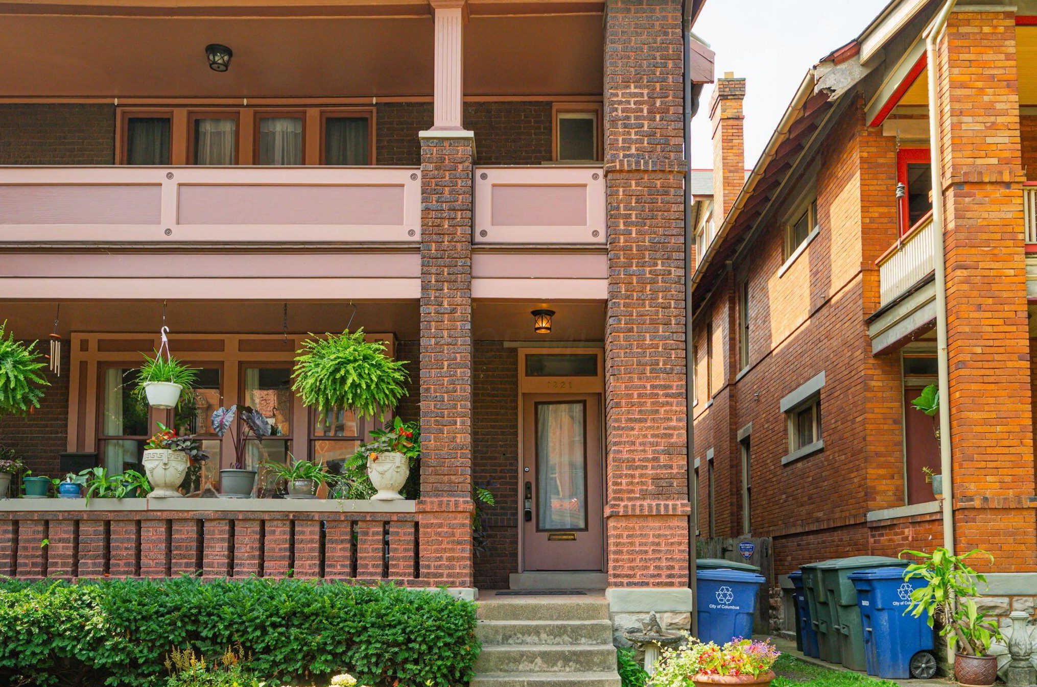 1321 Bryden Rd, Columbus OH 43205-2046 exterior