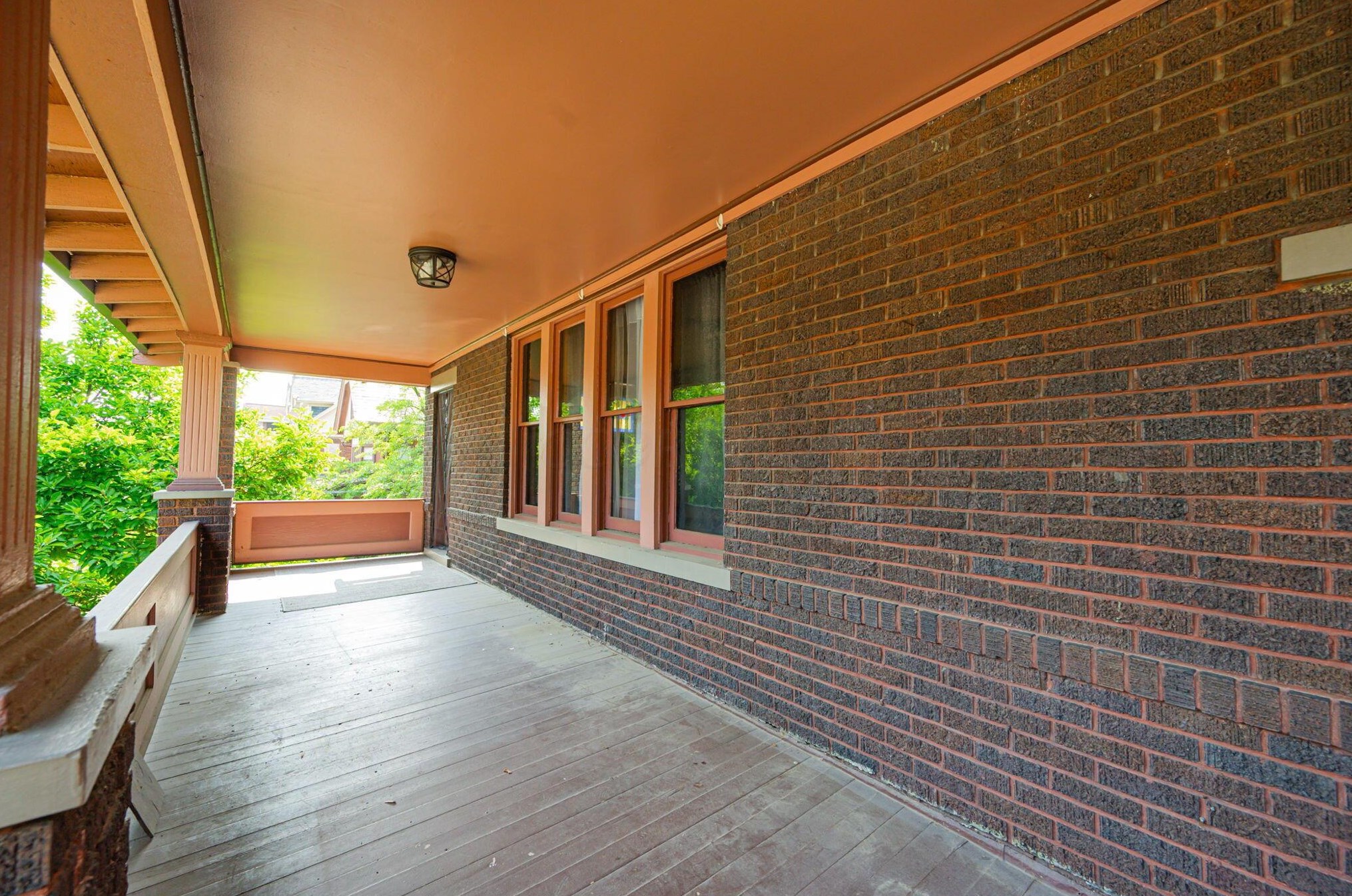 1321 Bryden Rd, Columbus OH 43205-2046 exterior