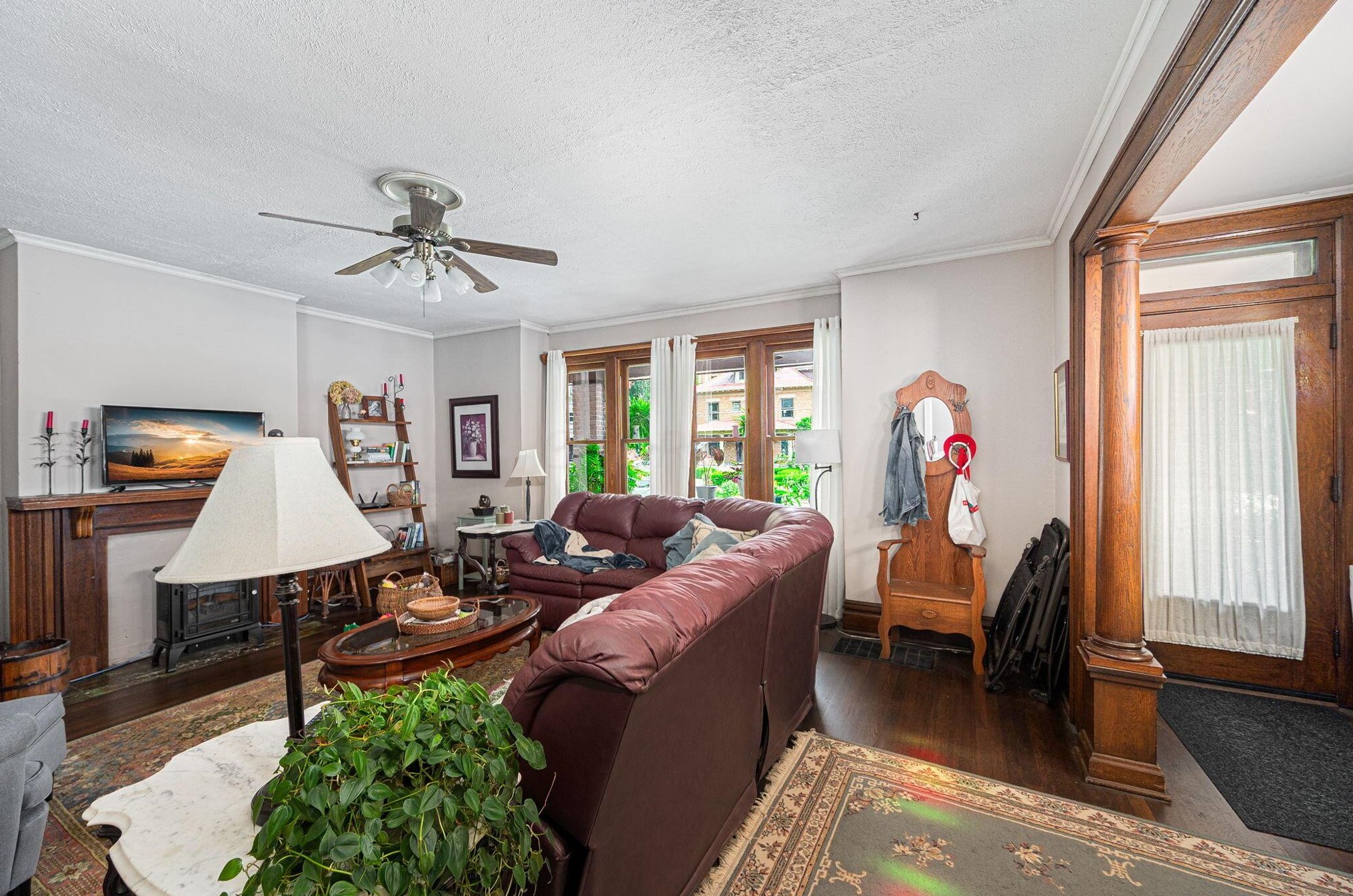 1321 Bryden Rd, Columbus OH 43205-2046 exterior