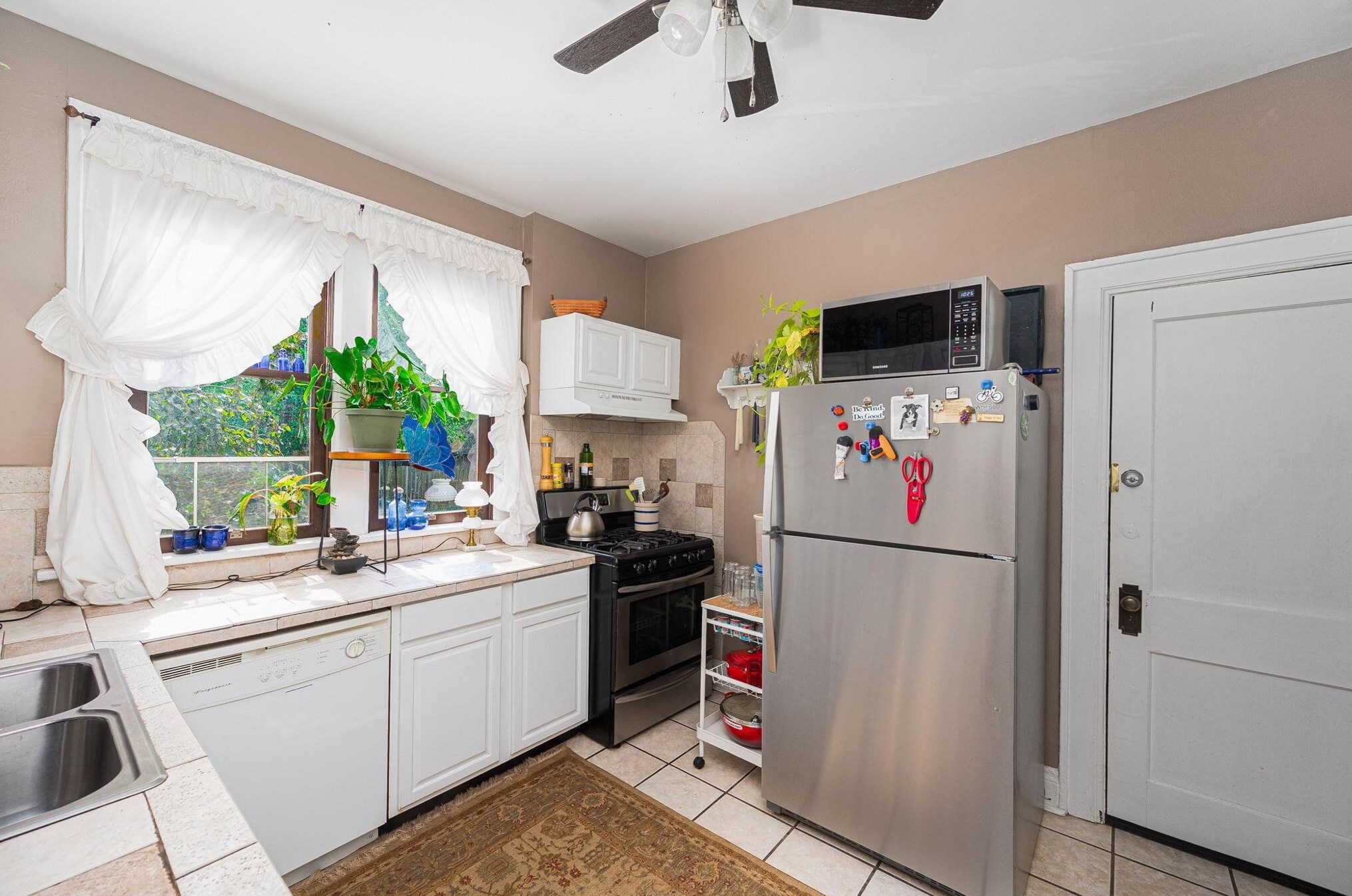 1321 Bryden Rd, Columbus OH 43205-2046 exterior