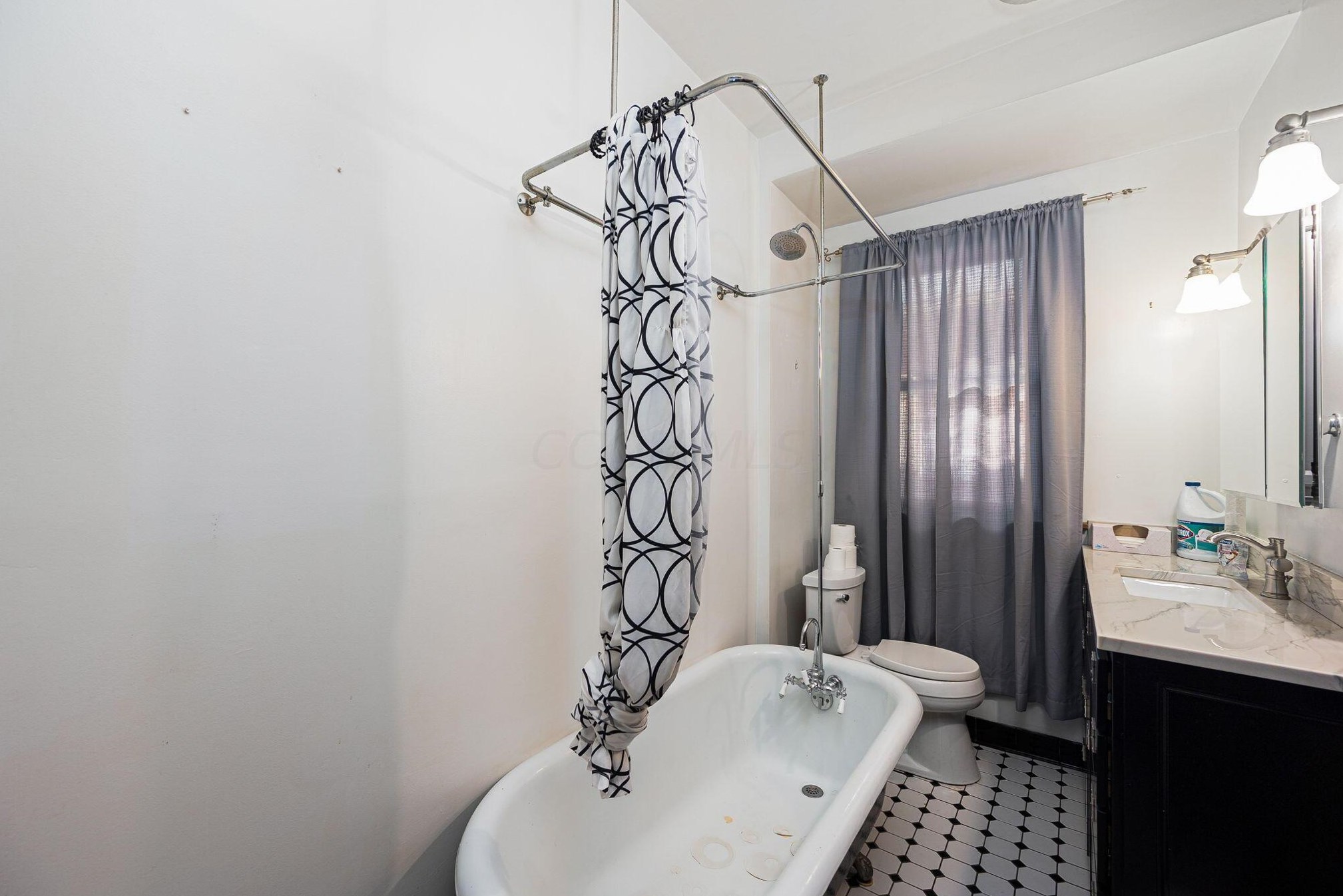 1321 Bryden Rd, Columbus OH 43205-2046 exterior