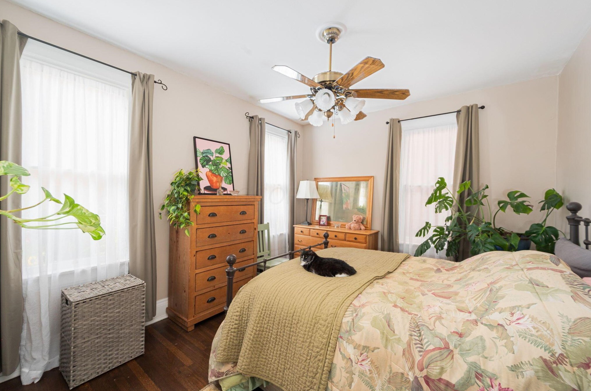 1321 Bryden Rd, Columbus OH 43205-2046 exterior