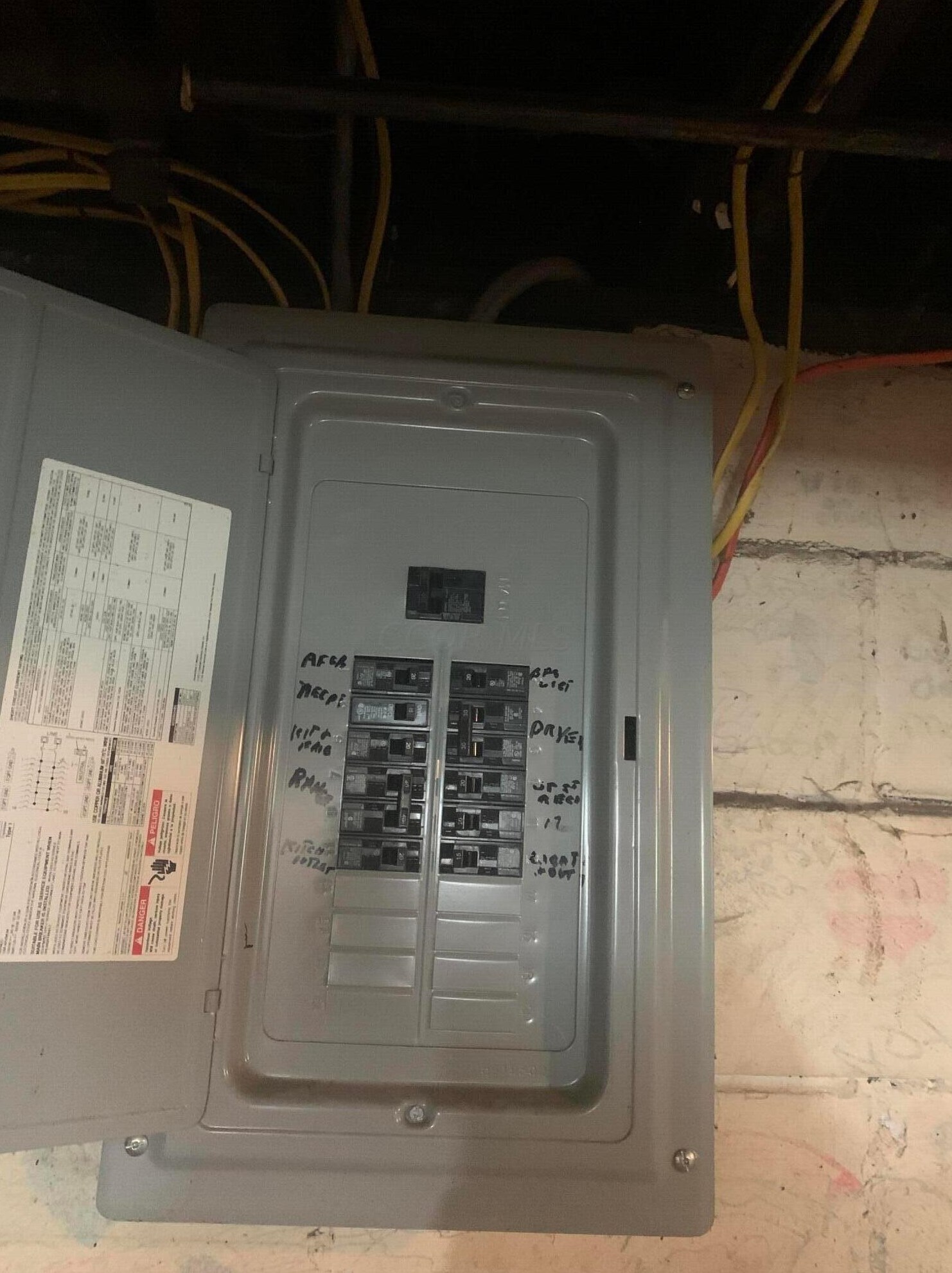 72 Eureka Ave, Columbus OH  43204-3200 exterior