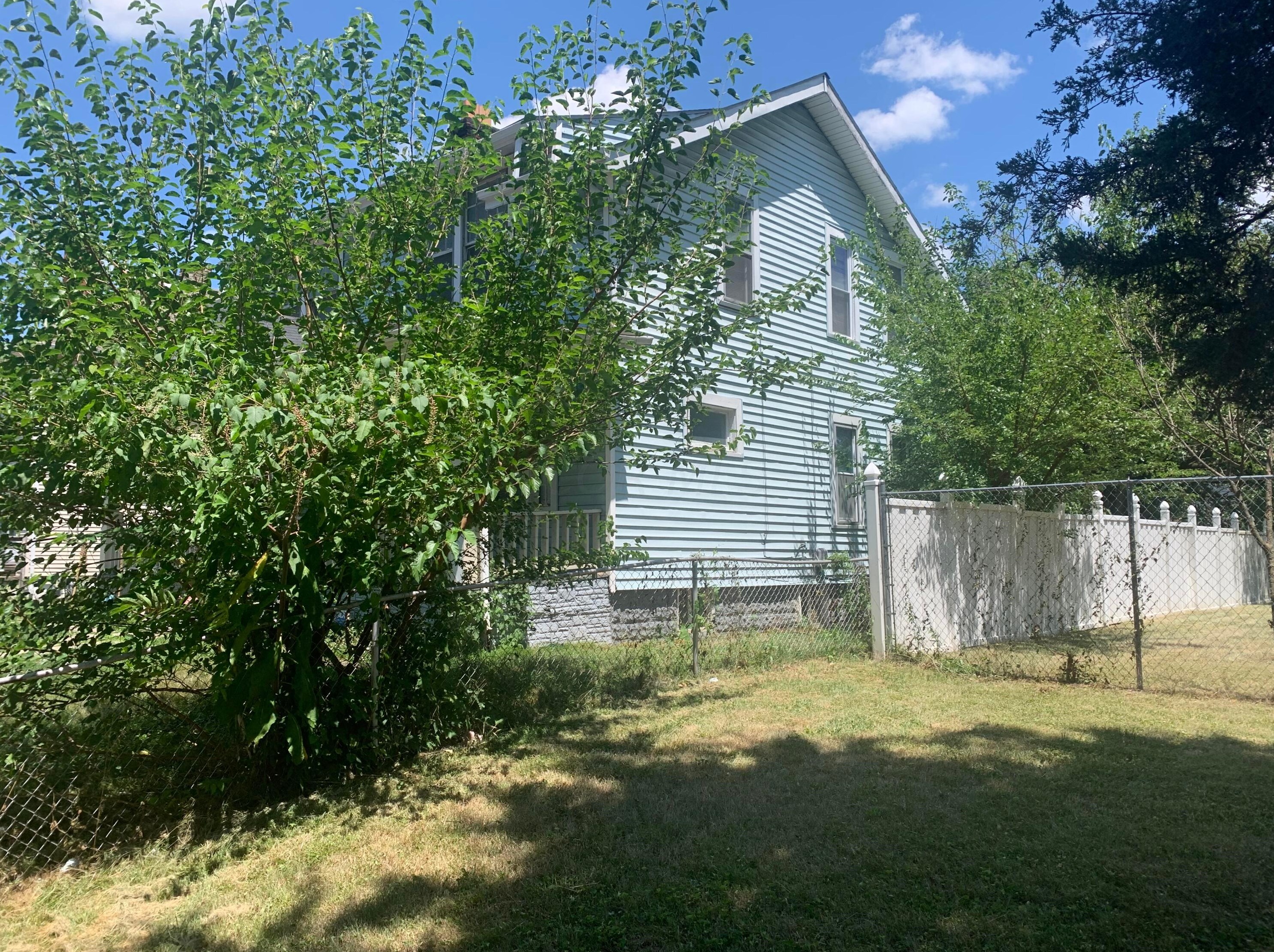 72 Eureka Ave, Columbus OH  43204-3200 exterior