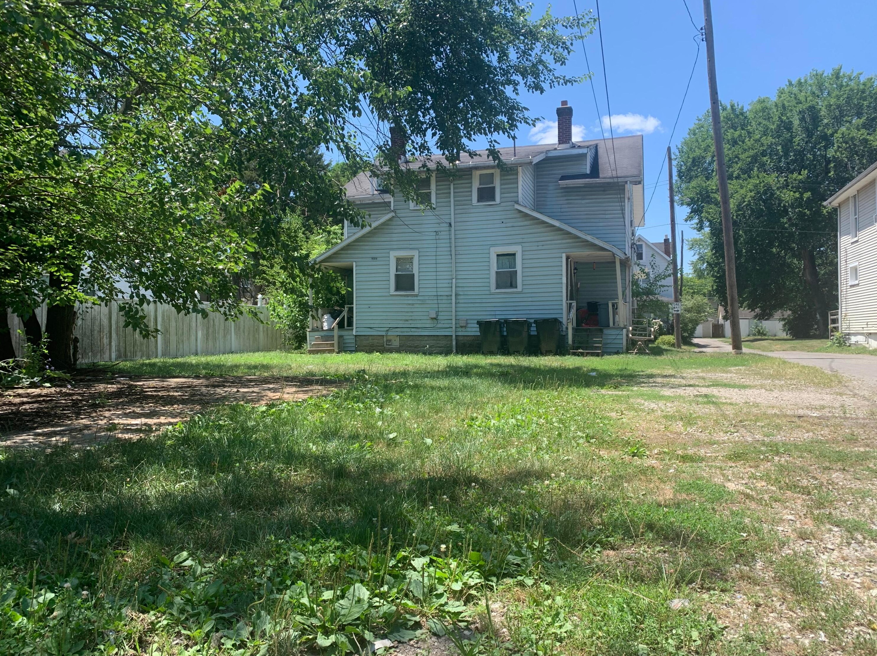 72 Eureka Ave, Columbus OH  43204-3200 exterior