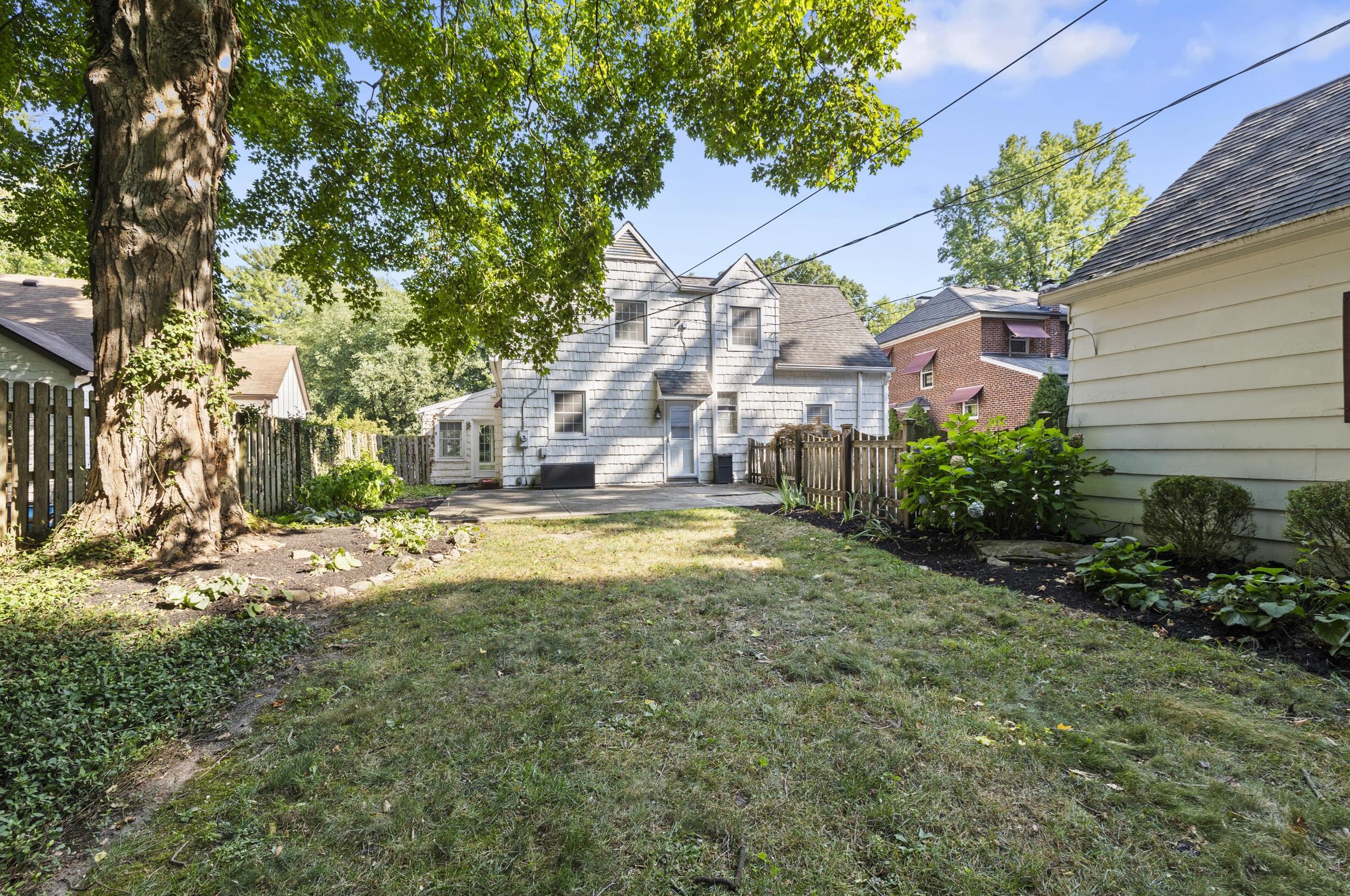 181 Amazon Pl, Columbus OH  43214-3503 exterior