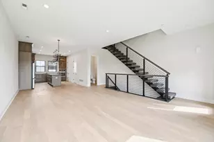 2252 Quarry Trails Dr, Columbus, OH 43228 - Photo 9