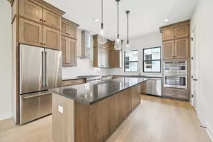 2252 Quarry Trails Dr, Columbus, OH 43228 - Photo 7