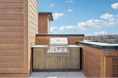 2252 Quarry Trails Drive, Columbus, OH 43228 - Photo 3