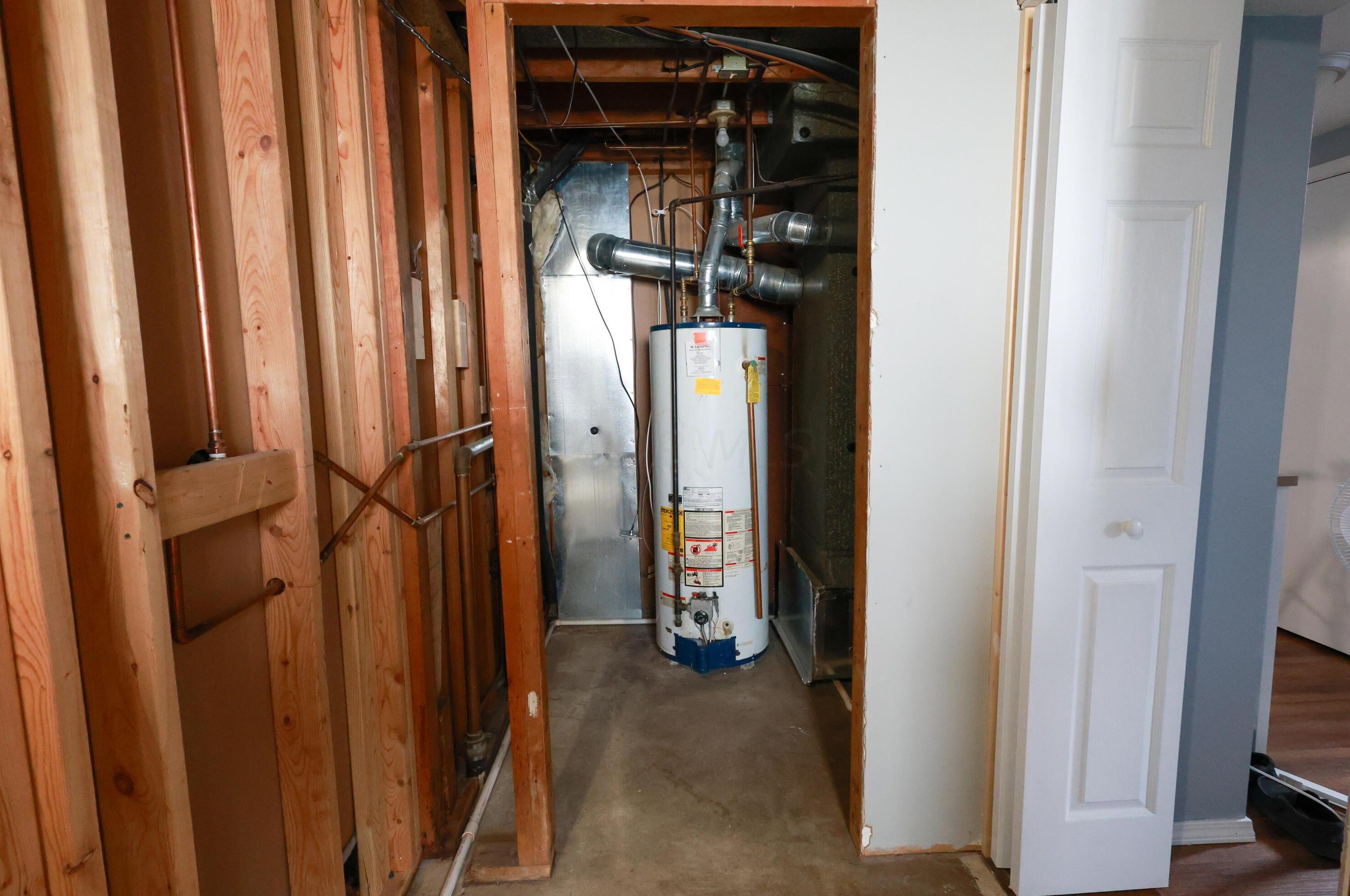 1605 Hillcrest Ave, Columbus OH  43207-4428 exterior