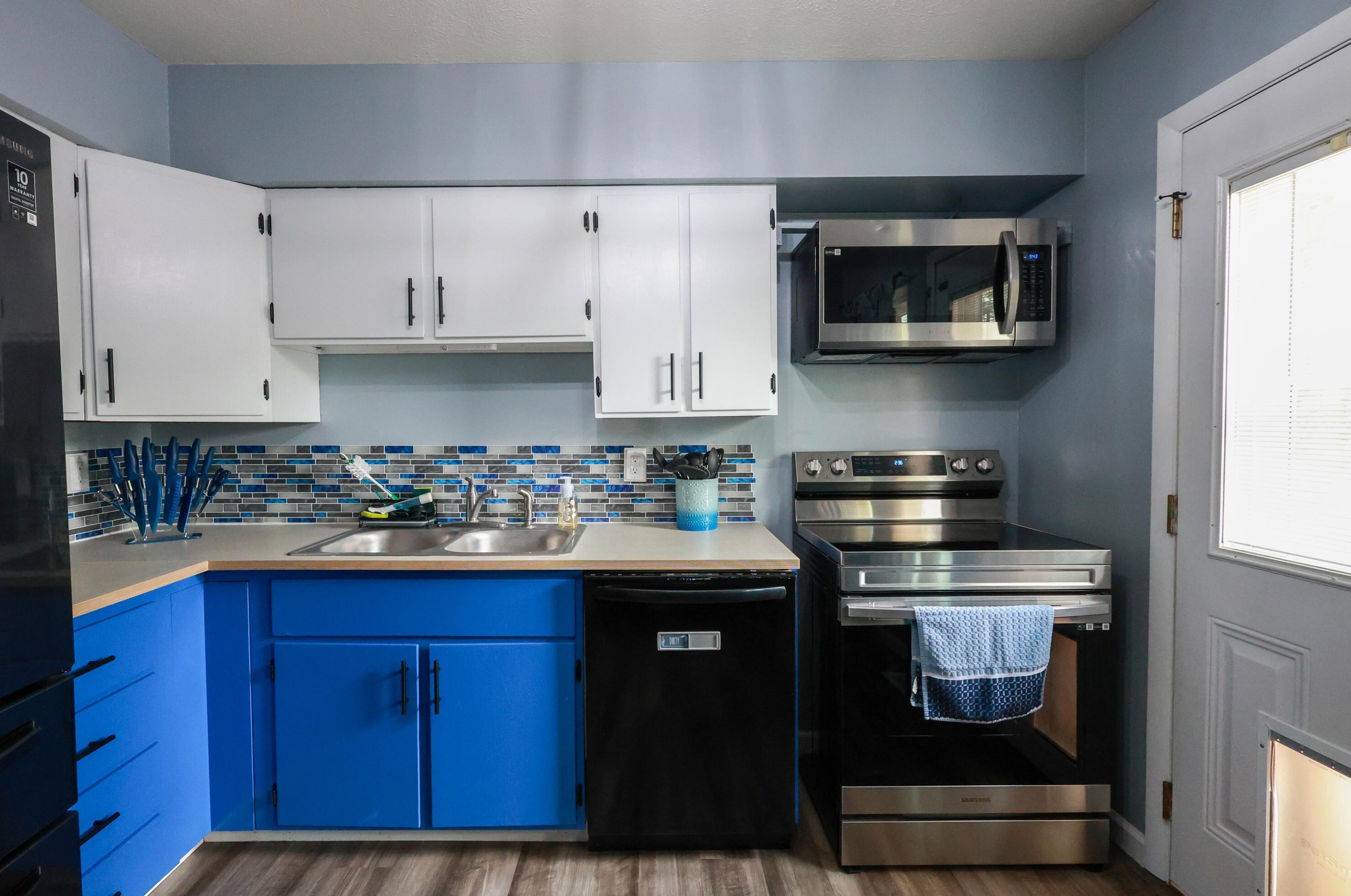 1605 Hillcrest Ave, Columbus OH  43207-4428 exterior