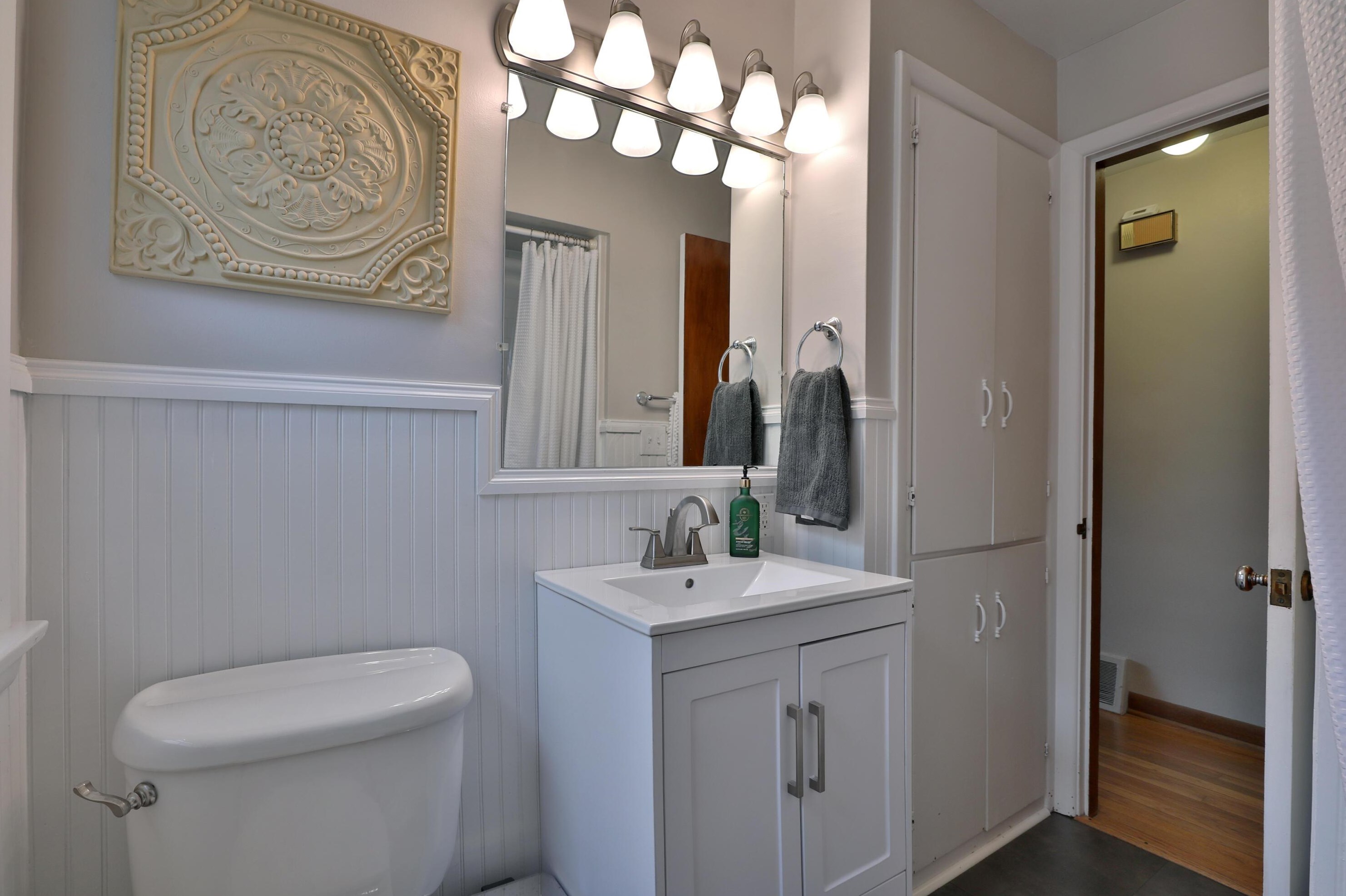 3126 Summit St, Columbus OH  43202-1315 exterior