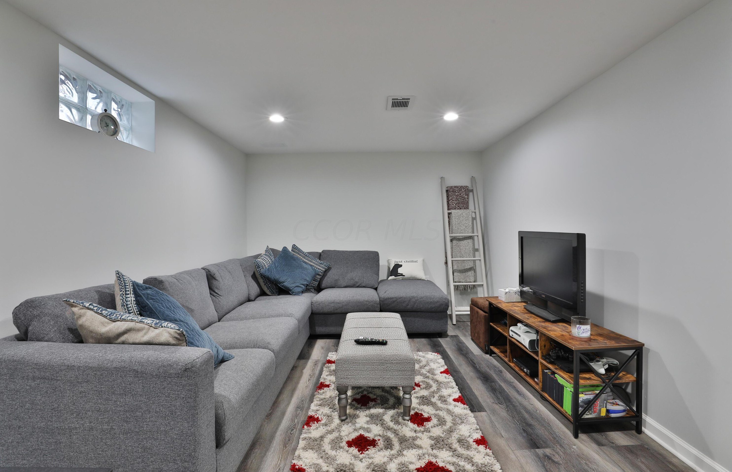 3126 Summit St, Columbus OH  43202-1315 exterior