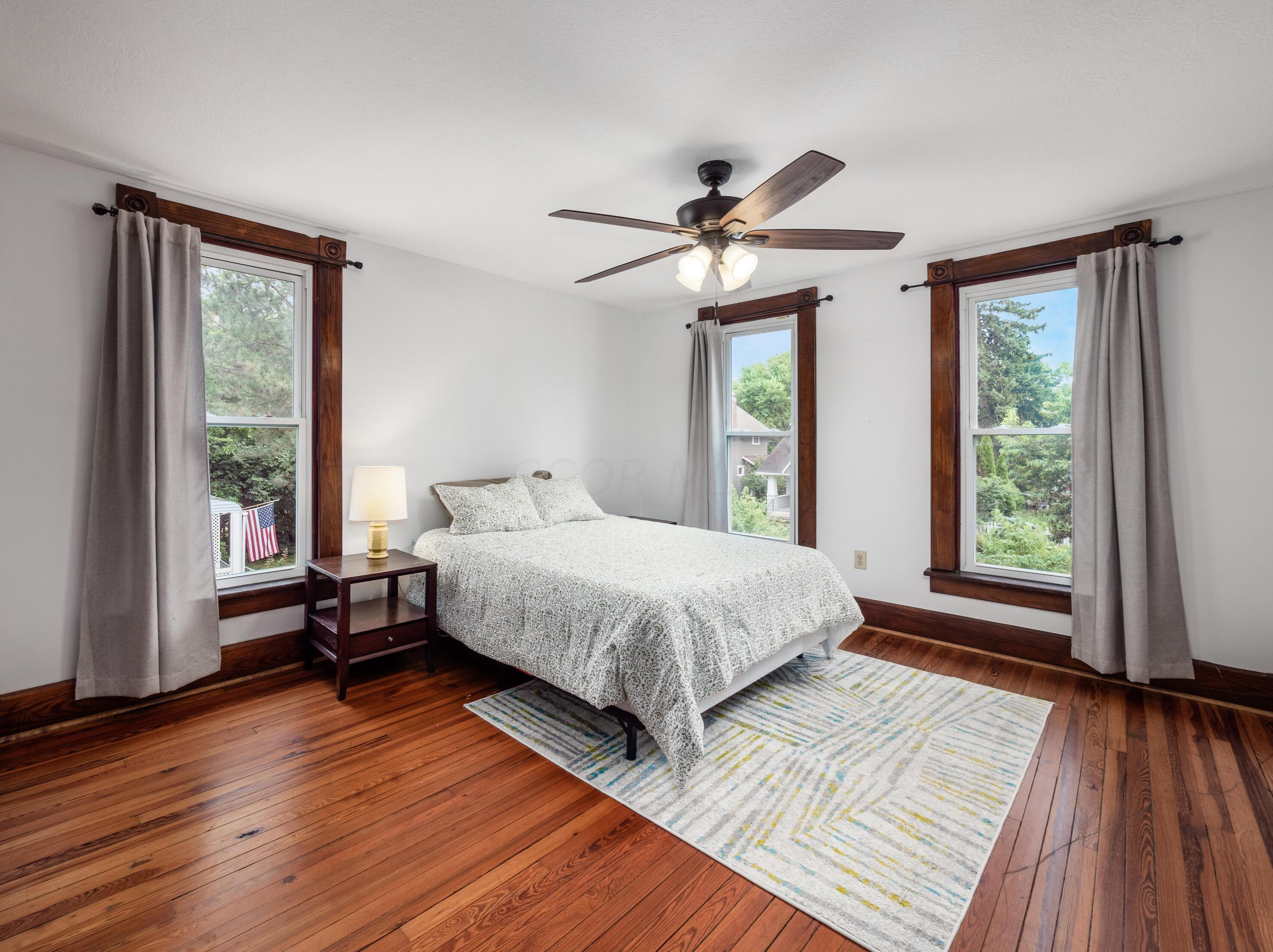 116 Como Ave, Columbus OH  43202-1211 exterior