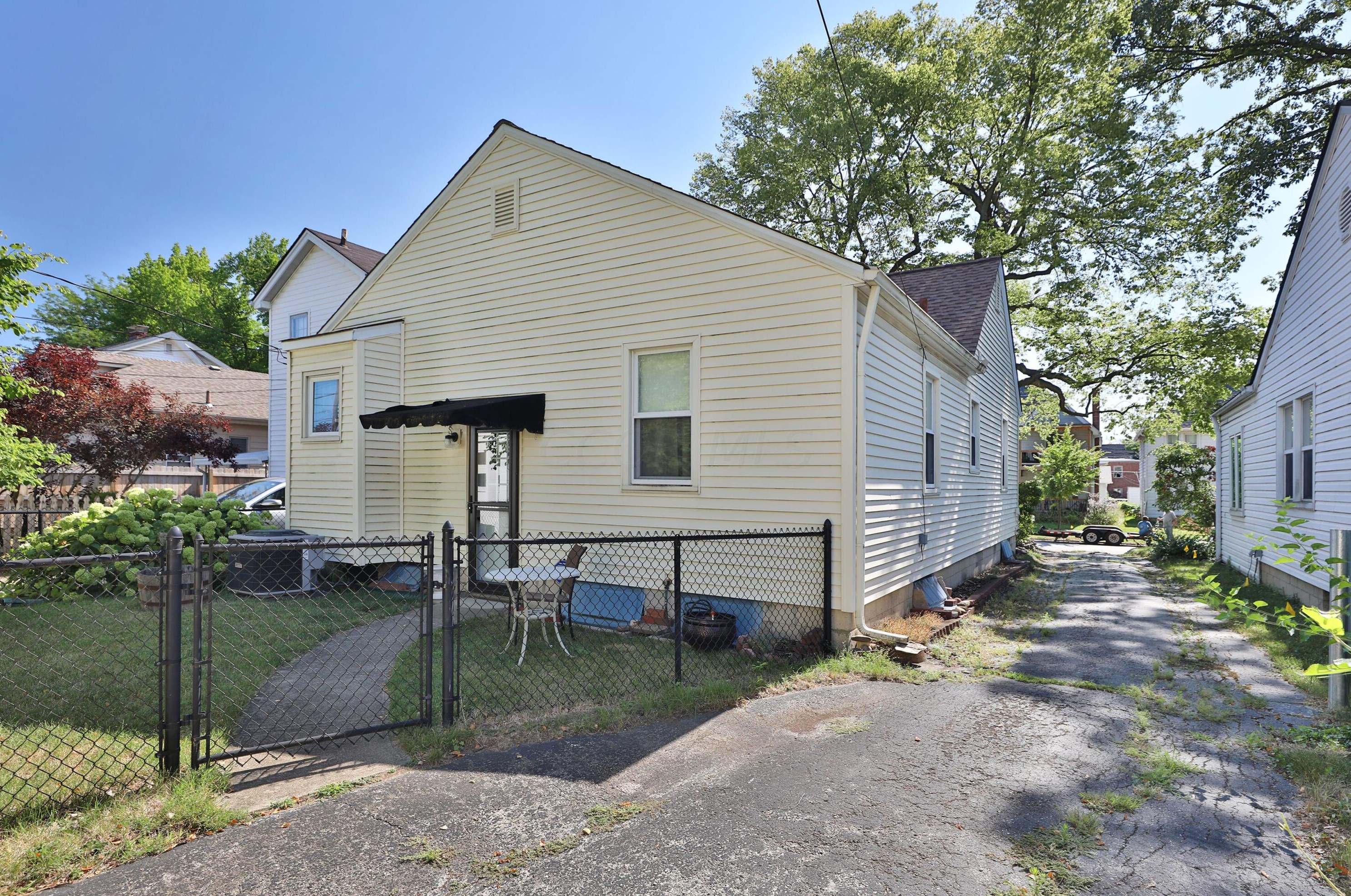 1393 Virginia Ave, Columbus OH 43212-3040 exterior