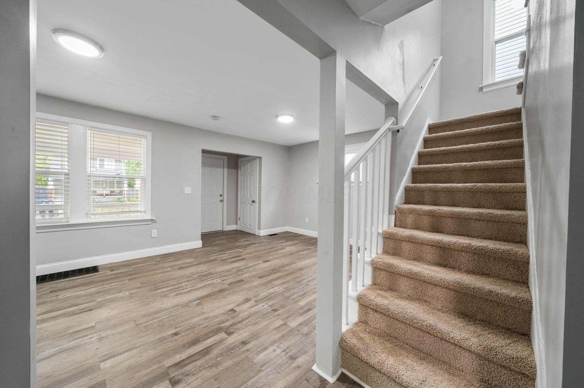 745 Deshler Ave, Columbus OH 43206-2925 exterior