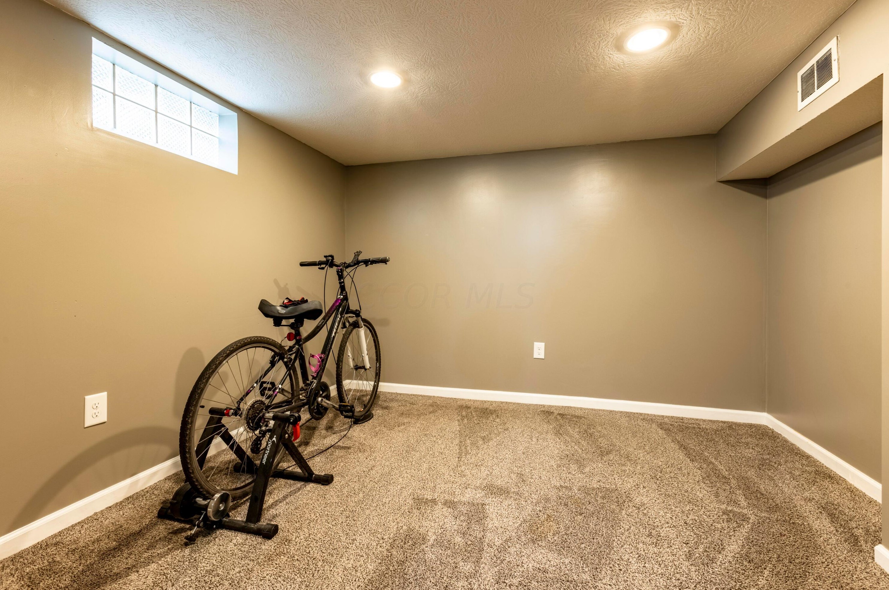 271 Jenkins Ave, Columbus OH  43207-1232 exterior