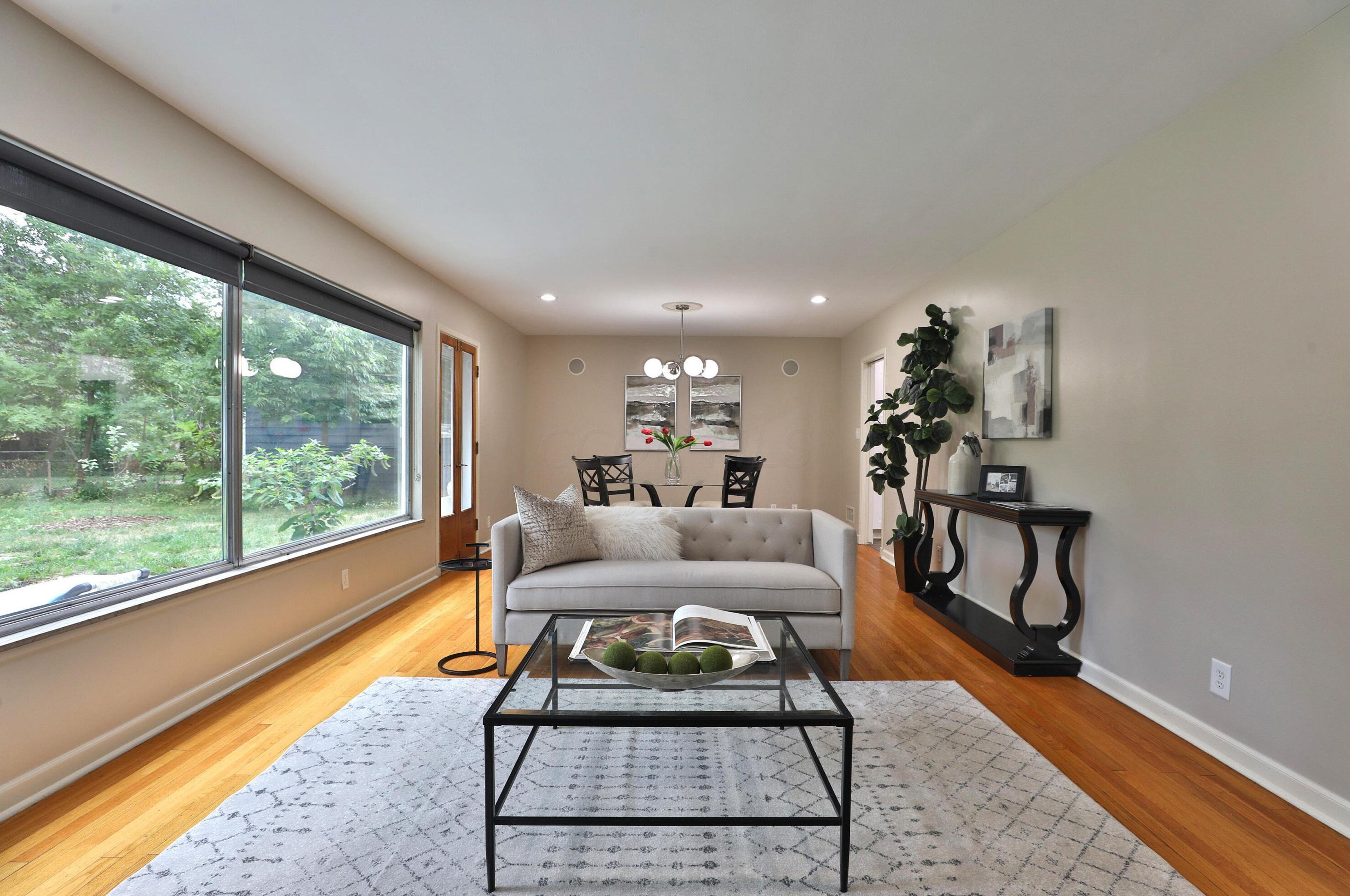 155 Roosevelt Ave, Columbus OH  43209-1559 exterior