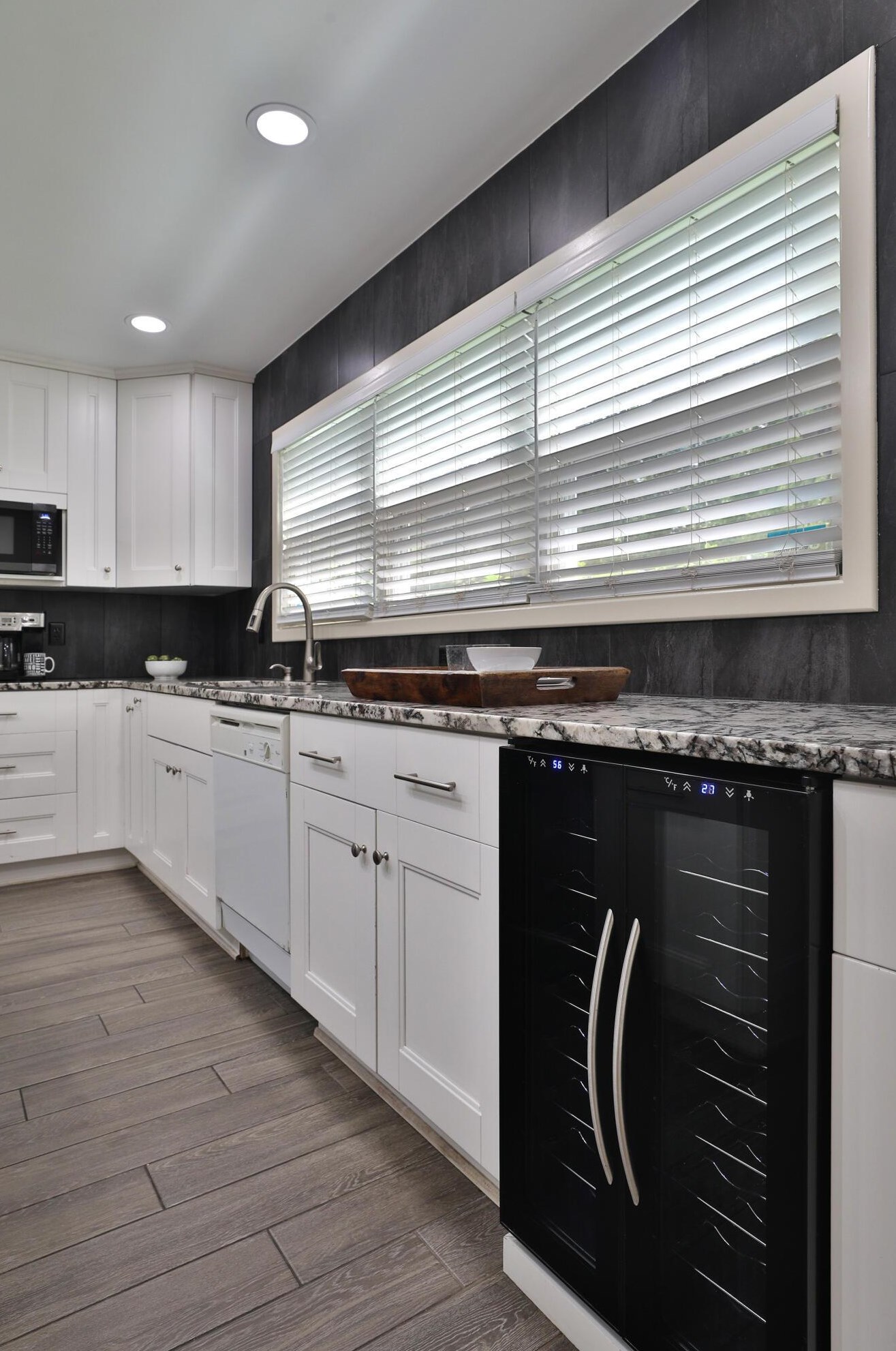 155 Roosevelt Ave, Columbus OH  43209-1559 exterior