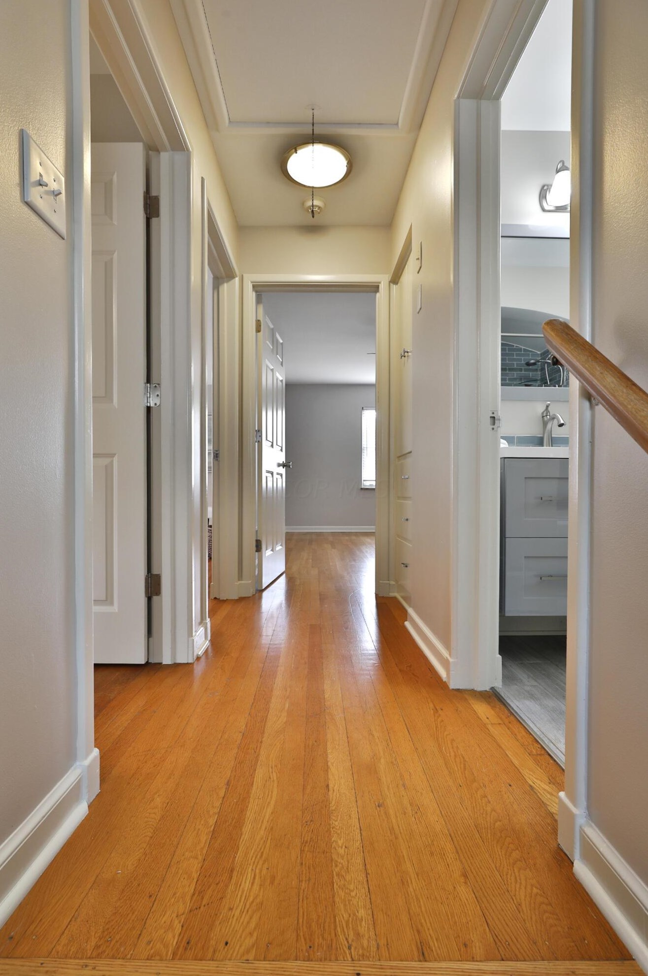 155 Roosevelt Ave, Columbus OH  43209-1559 exterior