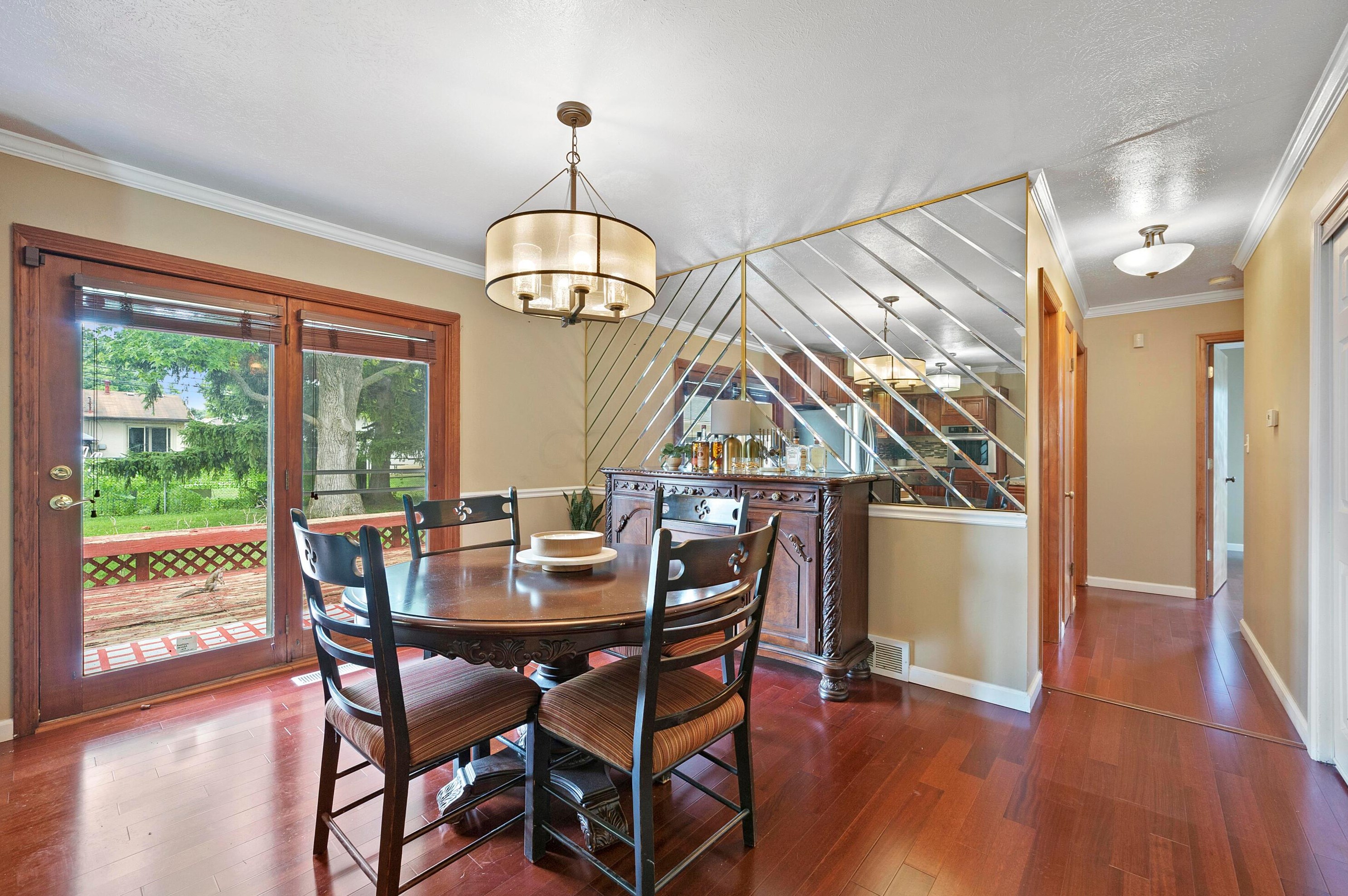 4376 Mound St, Columbus OH  43227-4704 exterior