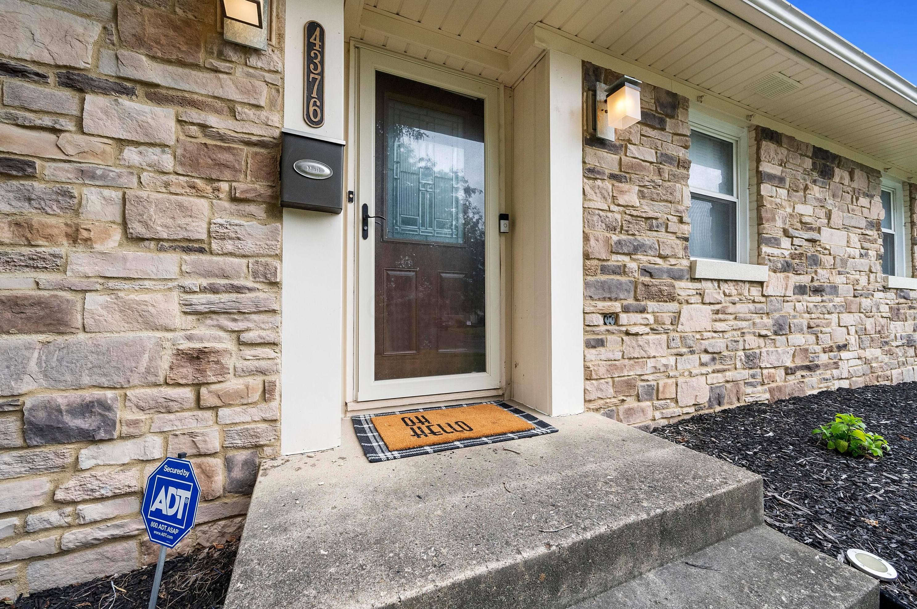 4376 Mound St, Columbus OH  43227-4704 exterior