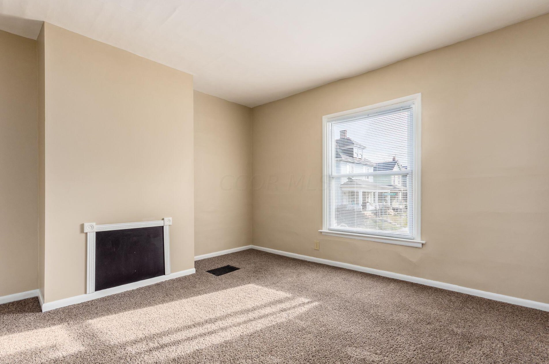 314 Wyandotte Ave, Columbus OH  43202-3138 exterior