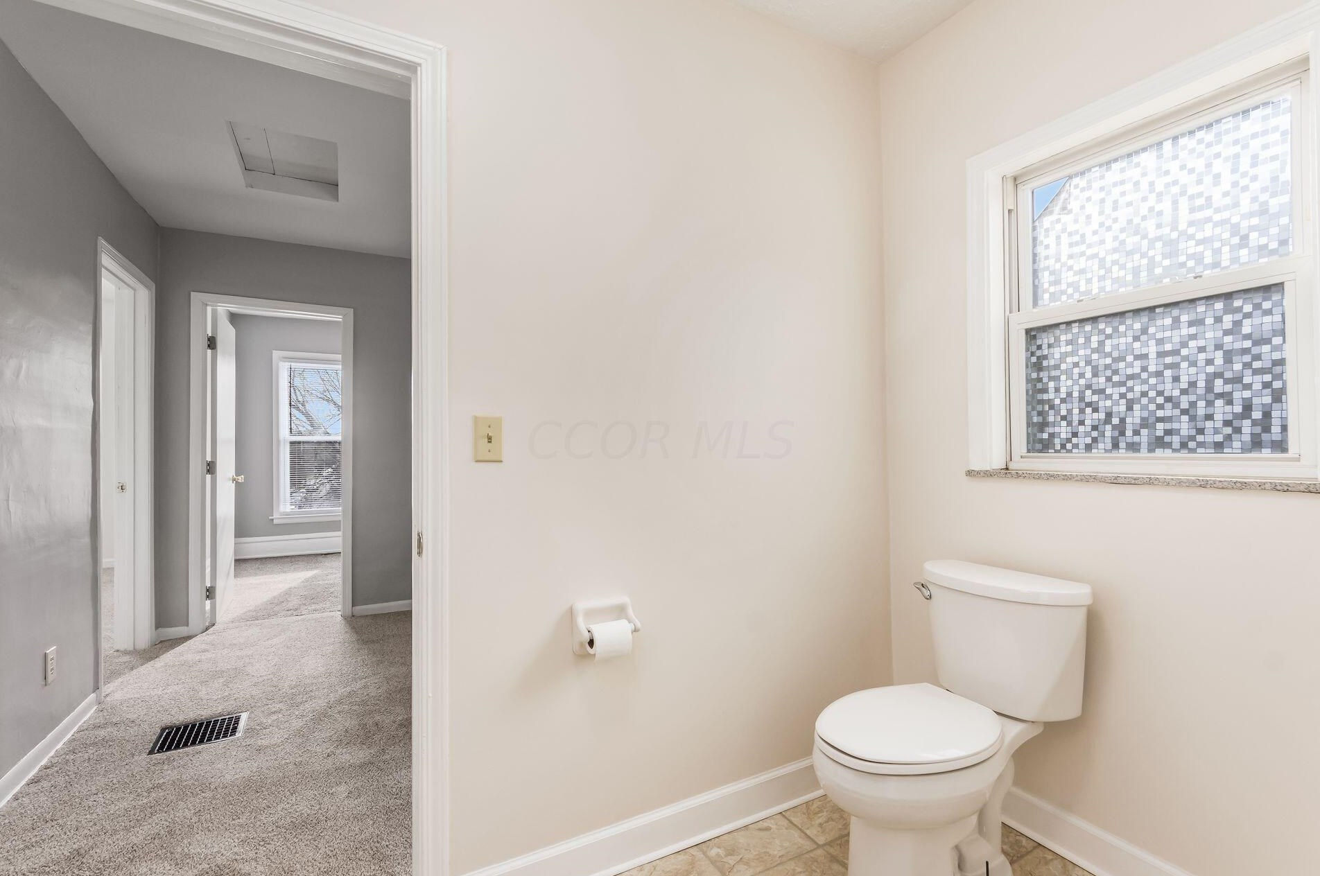 314 Wyandotte Ave, Columbus OH  43202-3138 exterior