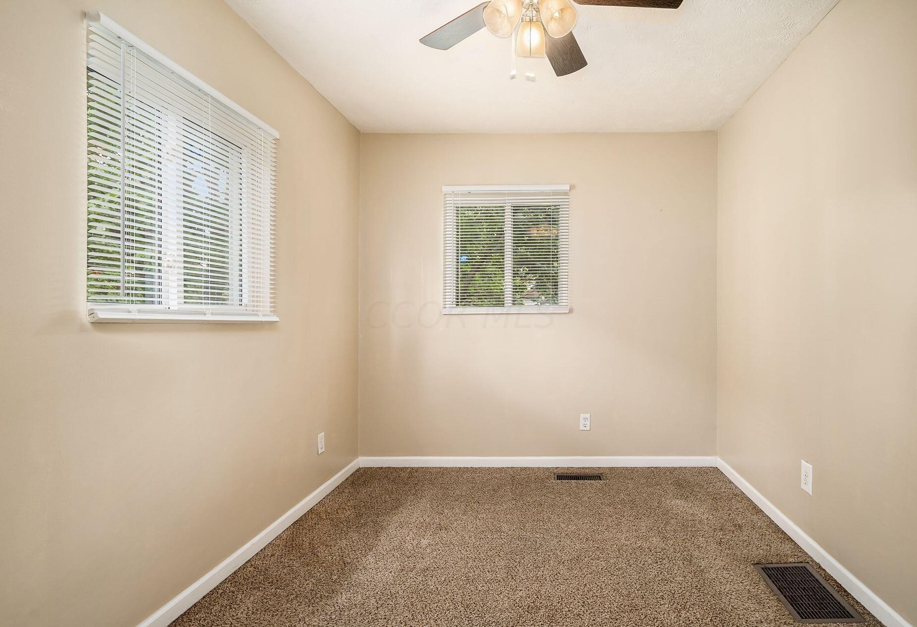 314 Wyandotte Ave, Columbus OH  43202-3138 exterior