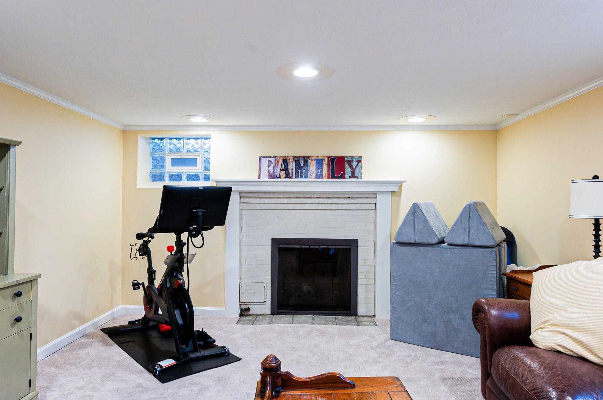 1939 Berkshire Rd, Columbus OH  43221-3745 exterior