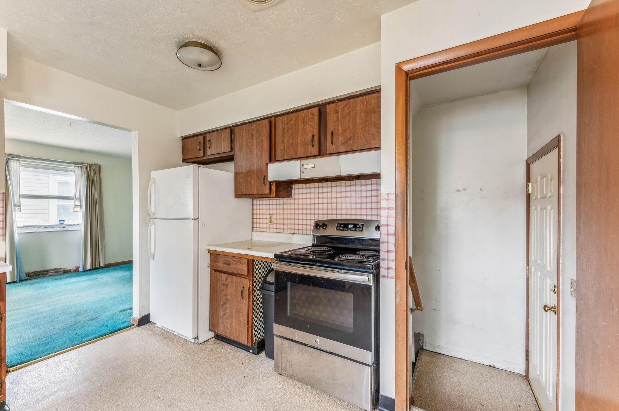 2896 Norwood St, Columbus OH 43224-4236 exterior