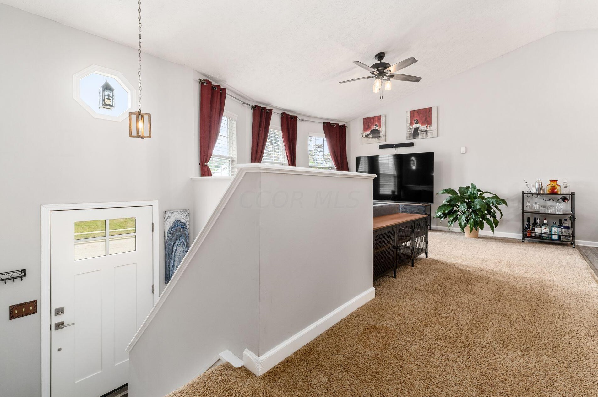 218 Monarch Dr, Pataskala OH  43062-8923 exterior