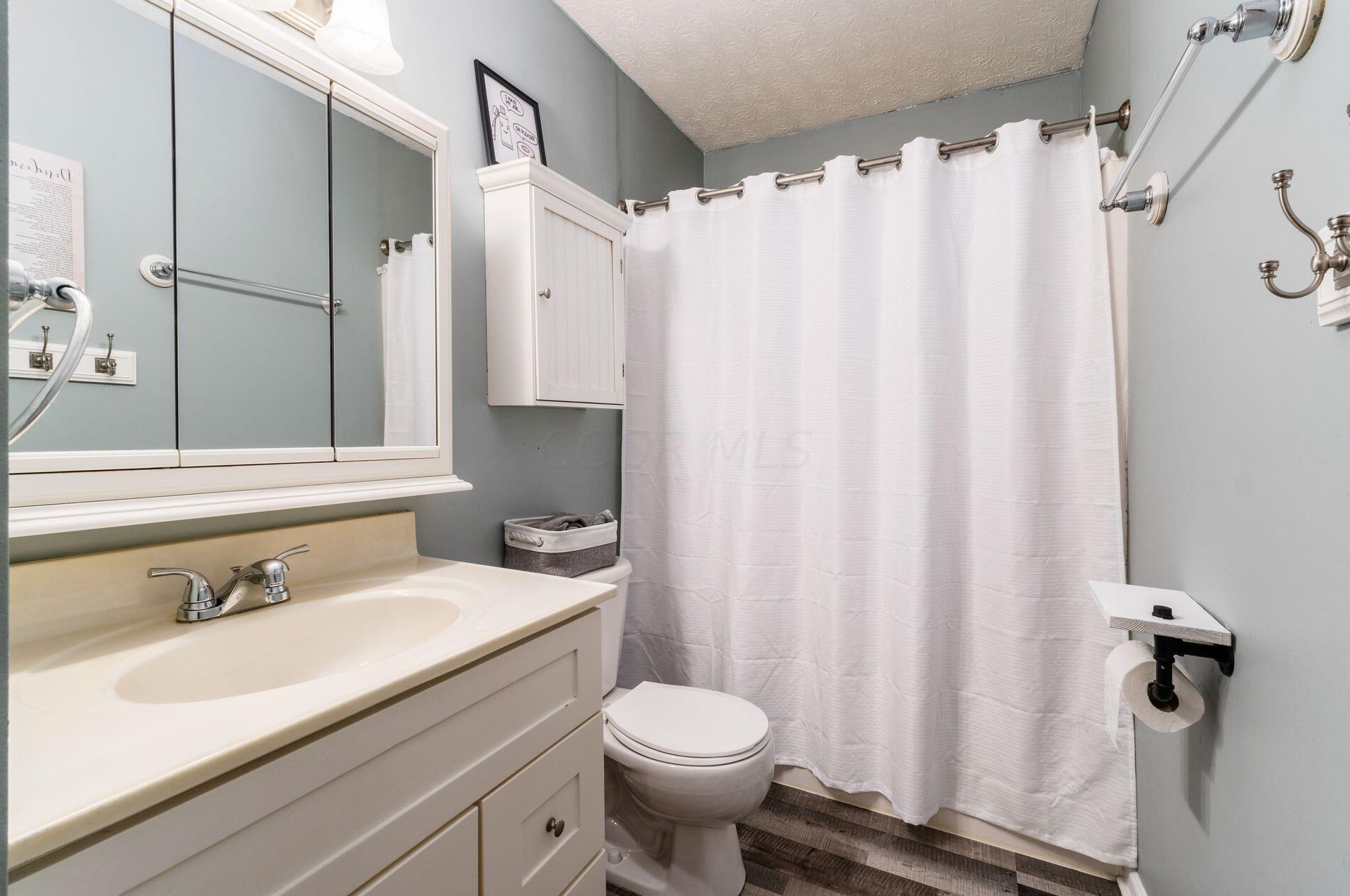 218 Monarch Dr, Pataskala OH  43062-8923 exterior