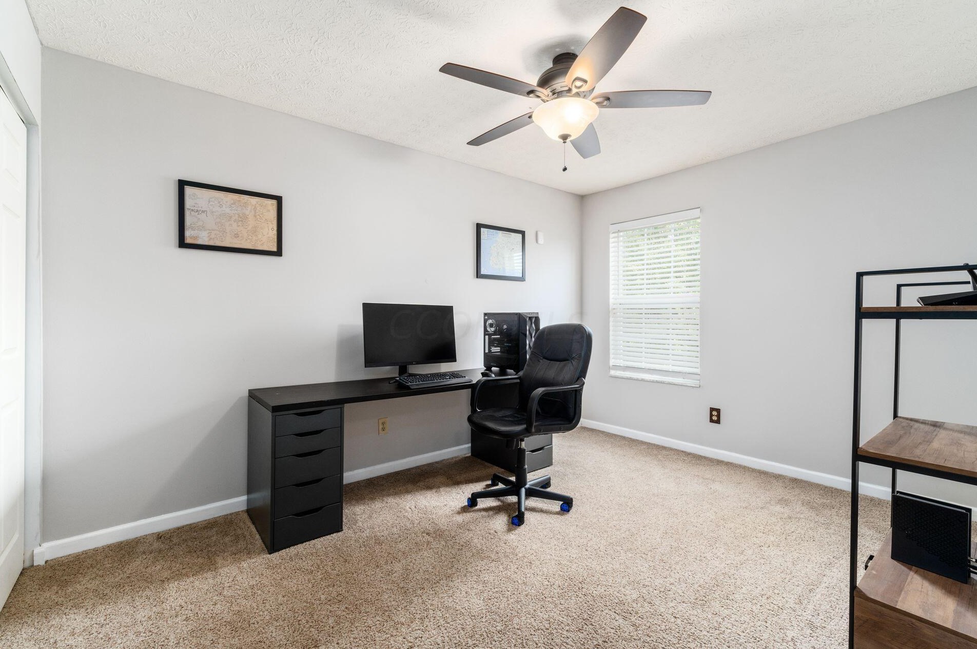 218 Monarch Dr, Pataskala OH  43062-8923 exterior