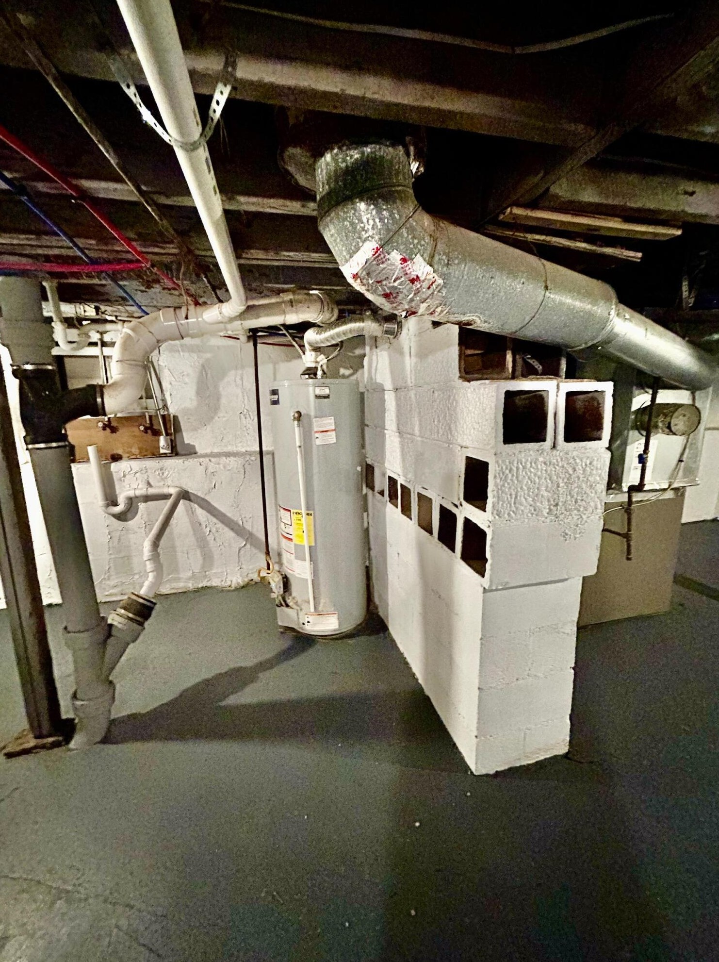 1498 Briarwood Ave, Columbus OH 43211-1407 exterior