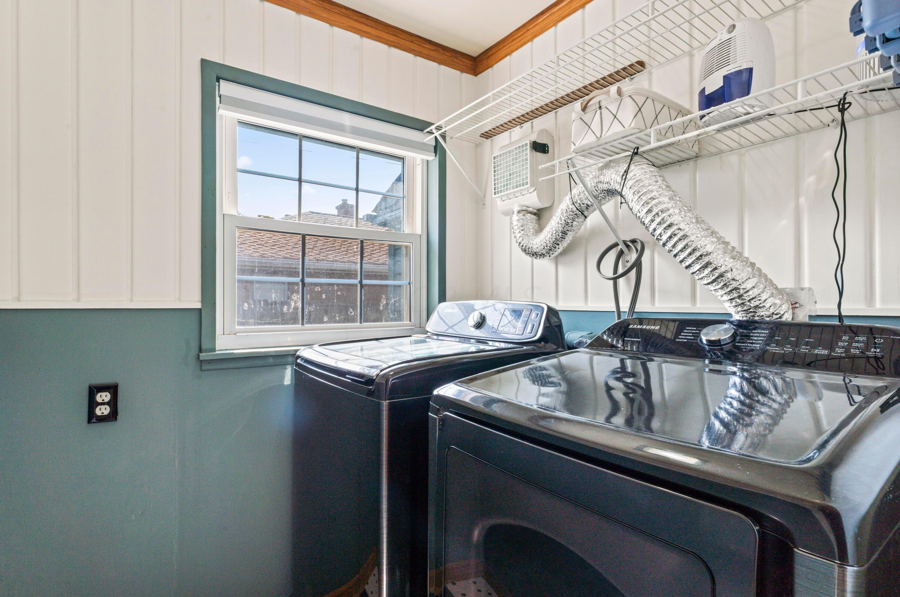 384 Kanawha Ave, Columbus OH  43214-1212 exterior