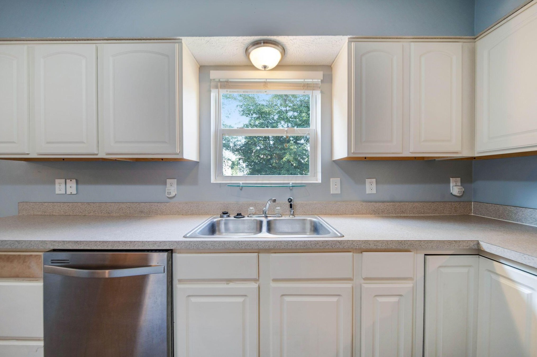 7955 Chapel Stone Rd, Blacklick OH  43004-6013 exterior