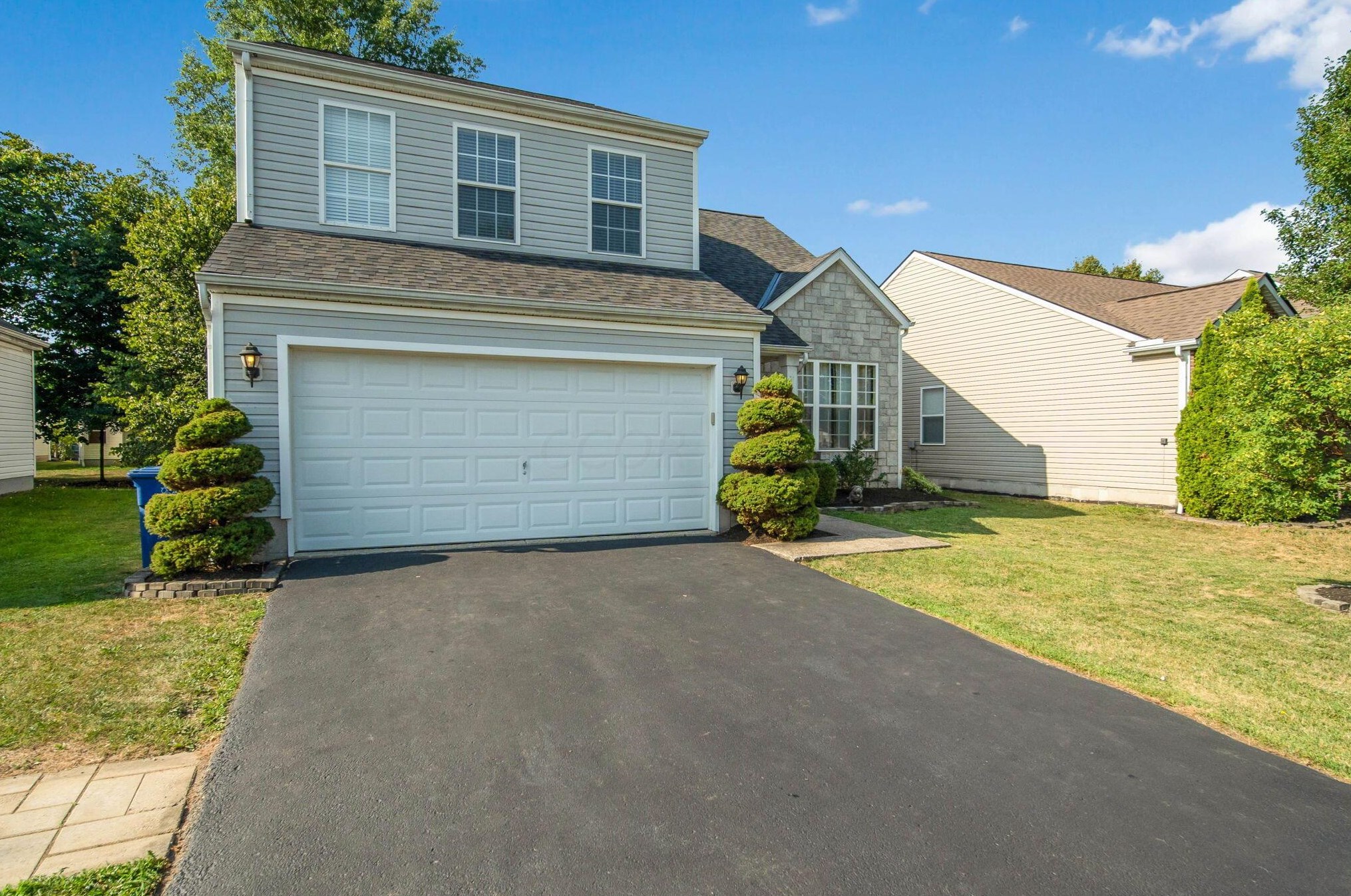 7955 Chapel Stone Rd, Blacklick OH  43004-6013 exterior