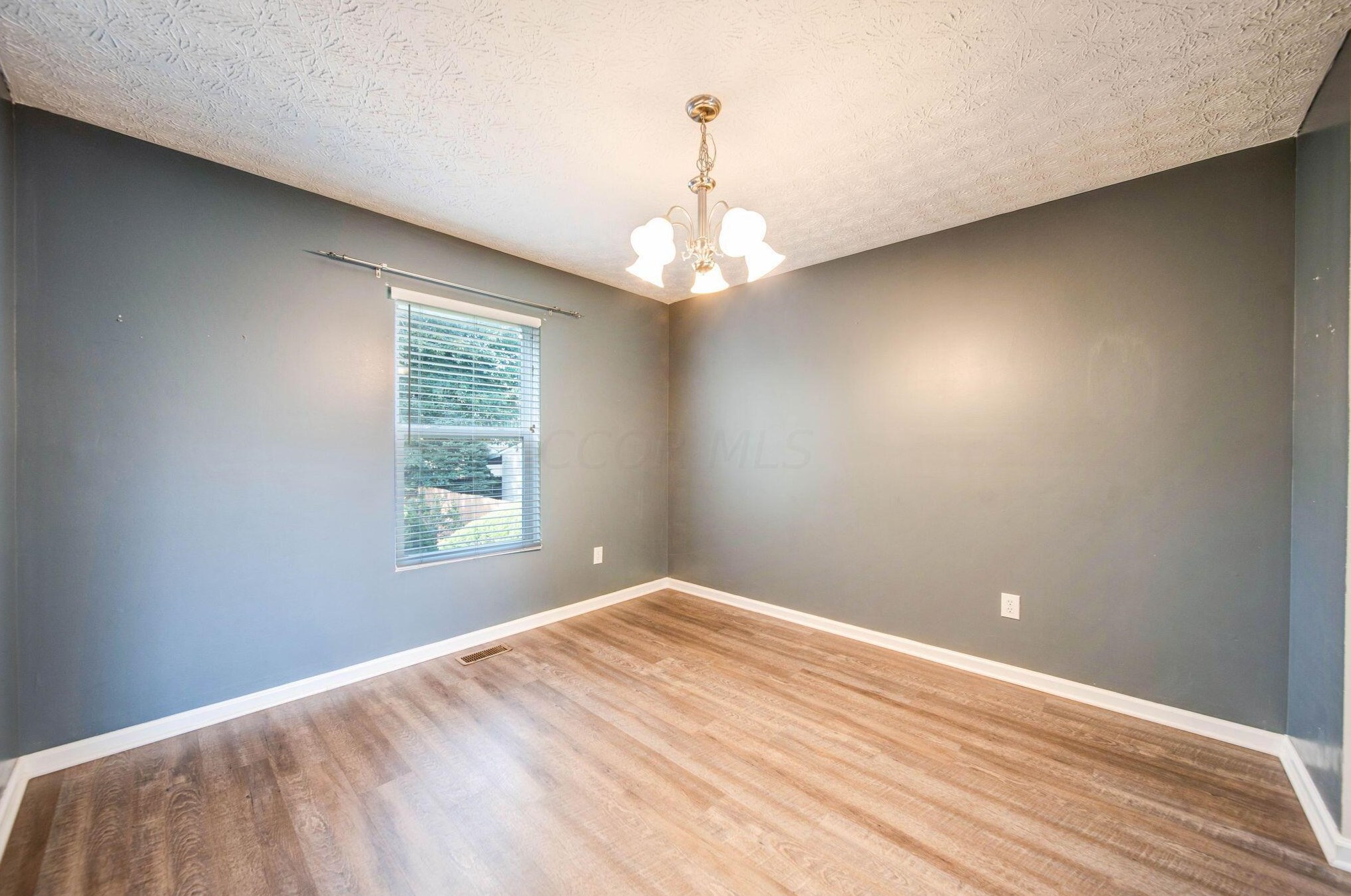 7955 Chapel Stone Rd, Blacklick OH  43004-6013 exterior