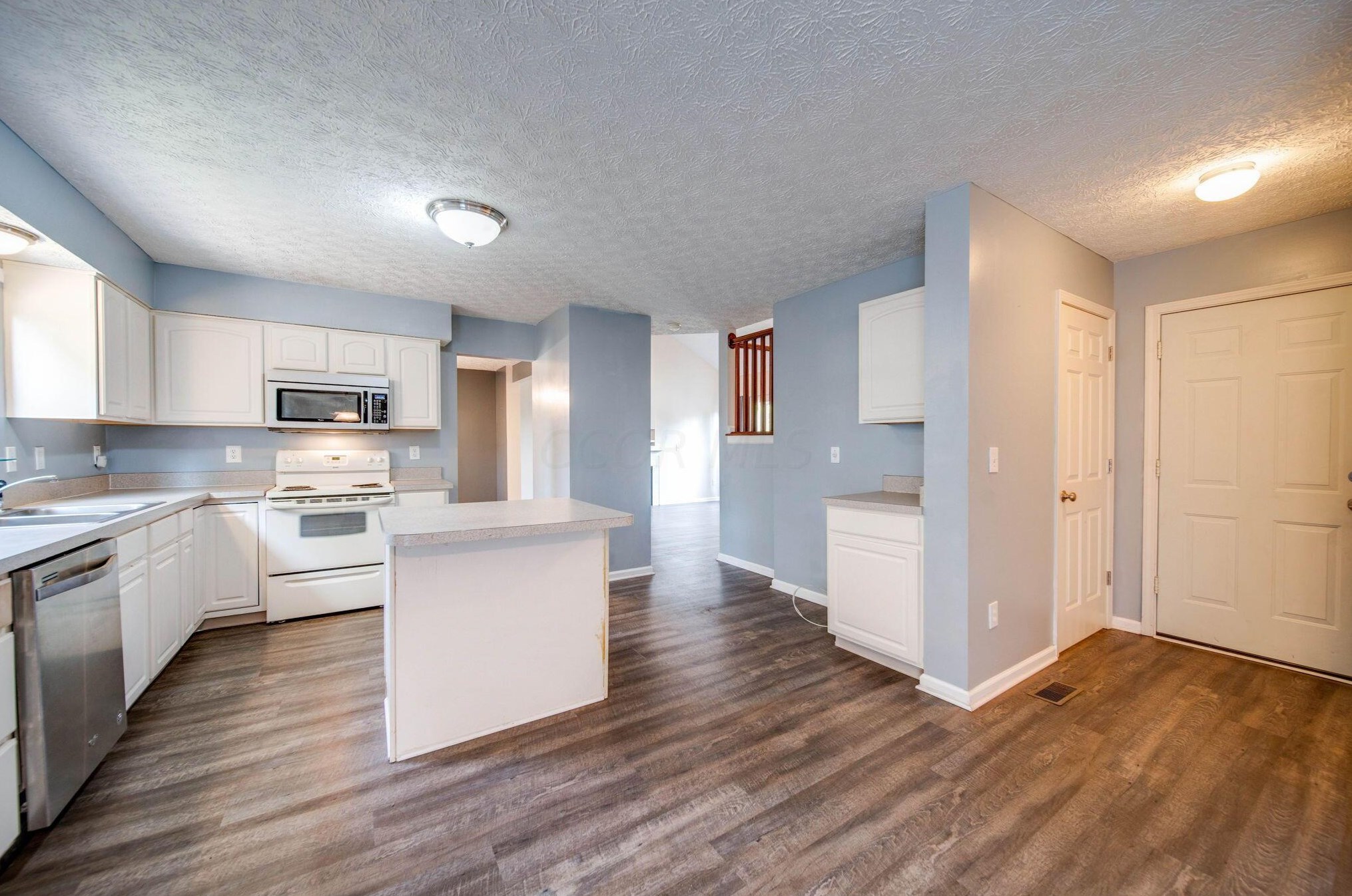 7955 Chapel Stone Rd, Blacklick OH  43004-6013 exterior