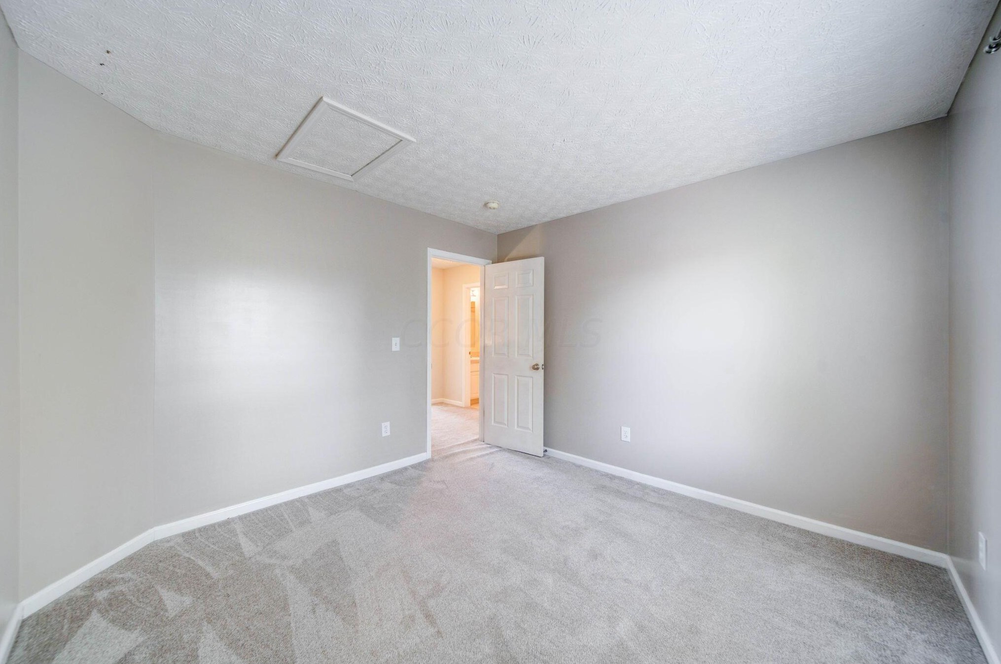 7955 Chapel Stone Rd, Blacklick OH  43004-6013 exterior